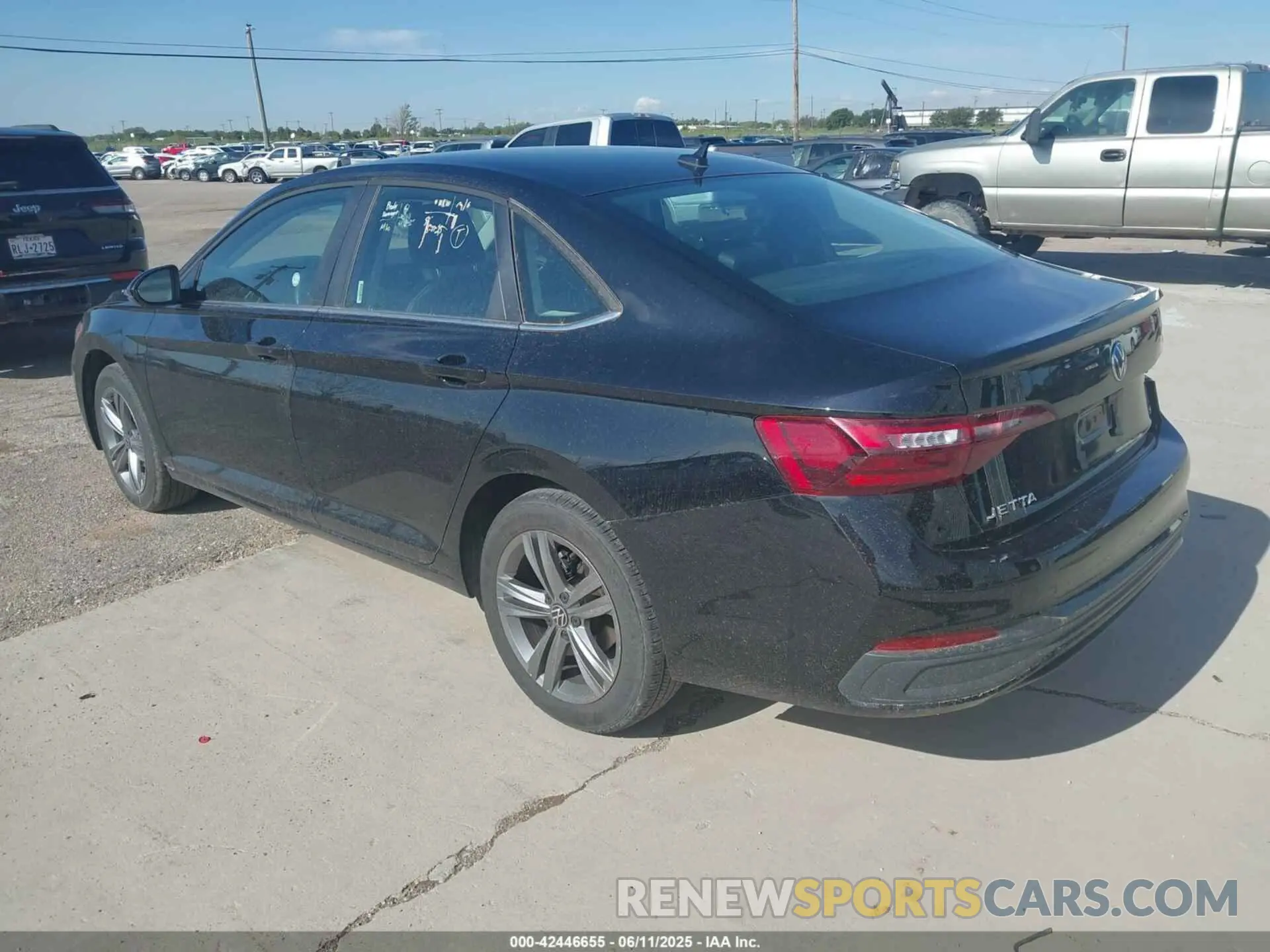 3 Photograph of a damaged car 3VWEM7BU4RM049633 VOLKSWAGEN JETTA 2024