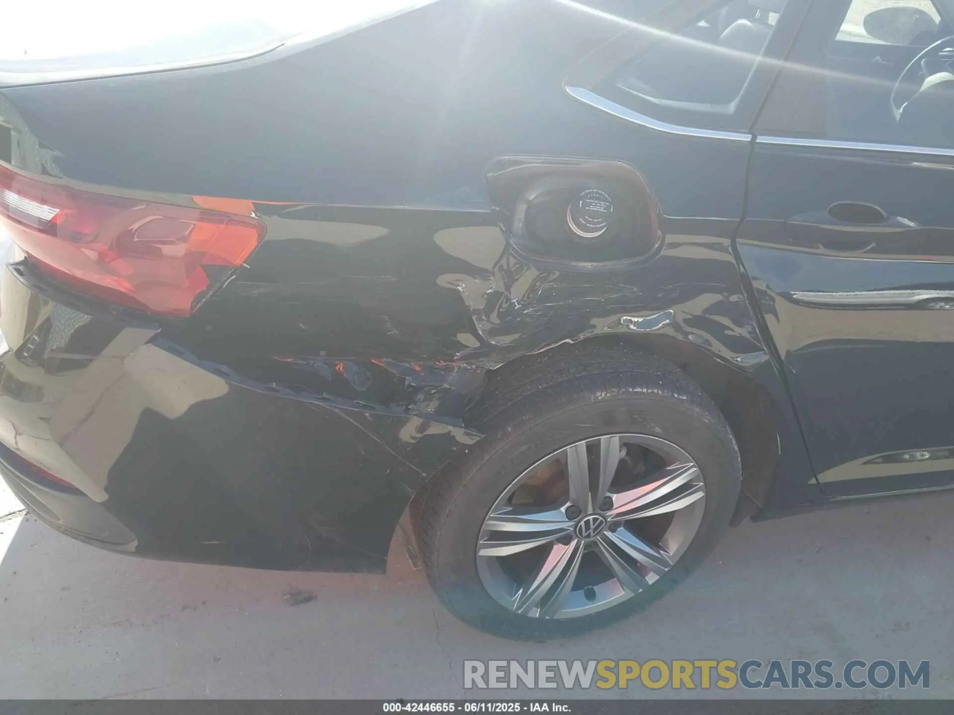 6 Photograph of a damaged car 3VWEM7BU4RM049633 VOLKSWAGEN JETTA 2024