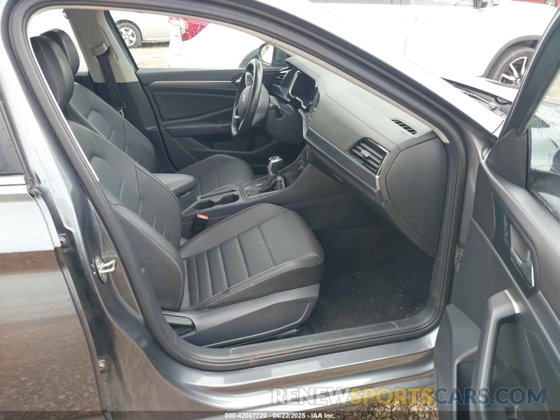 5 Photograph of a damaged car 3VWEM7BU6RM003964 VOLKSWAGEN JETTA 2024