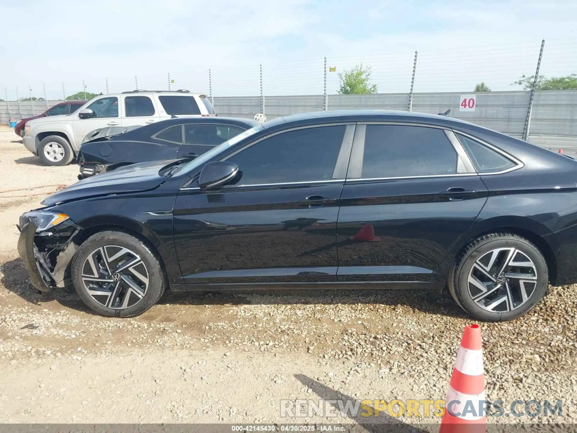 14 Photograph of a damaged car 3VWGM7BU0RM039447 VOLKSWAGEN JETTA 2024