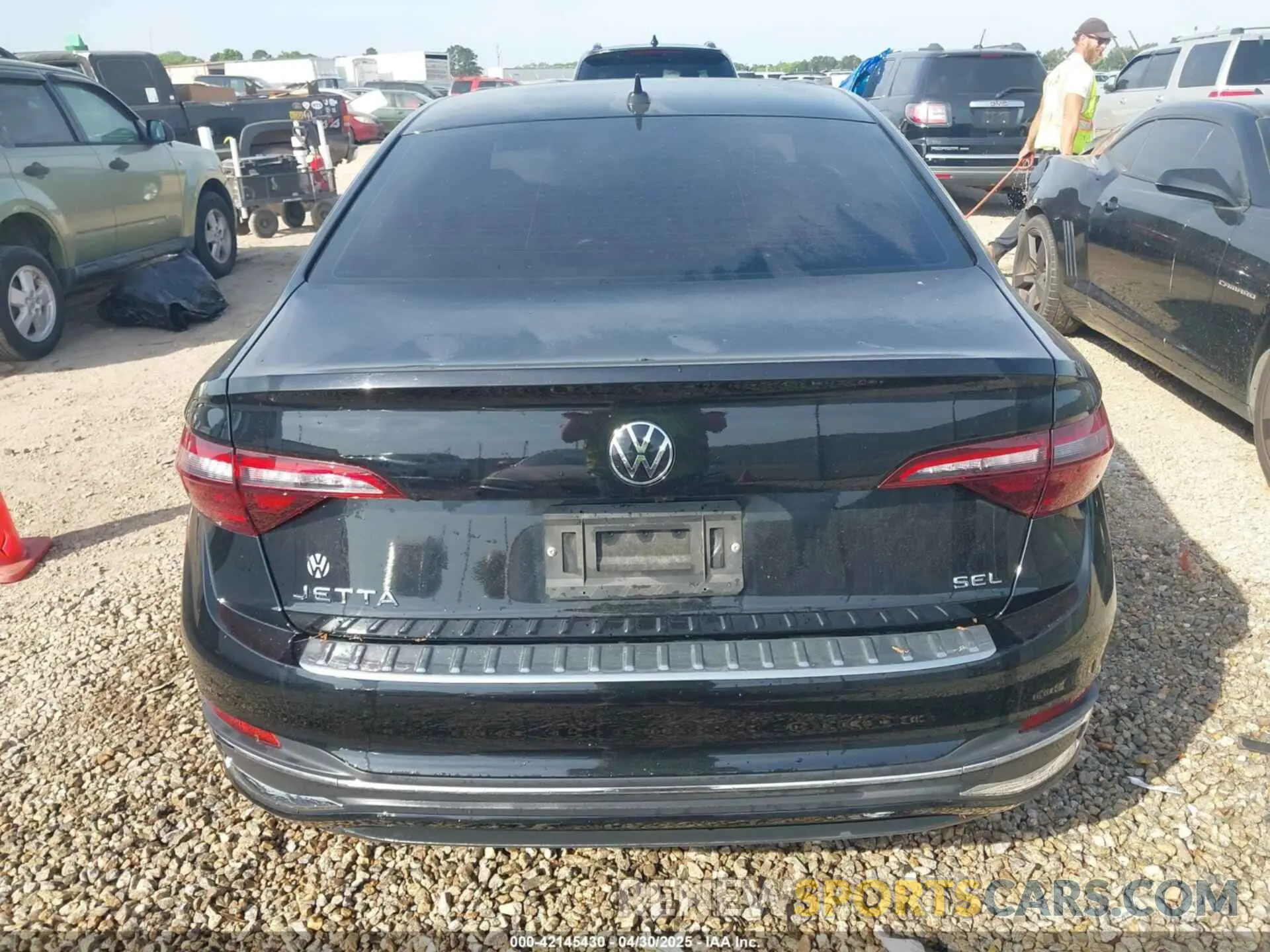 16 Photograph of a damaged car 3VWGM7BU0RM039447 VOLKSWAGEN JETTA 2024