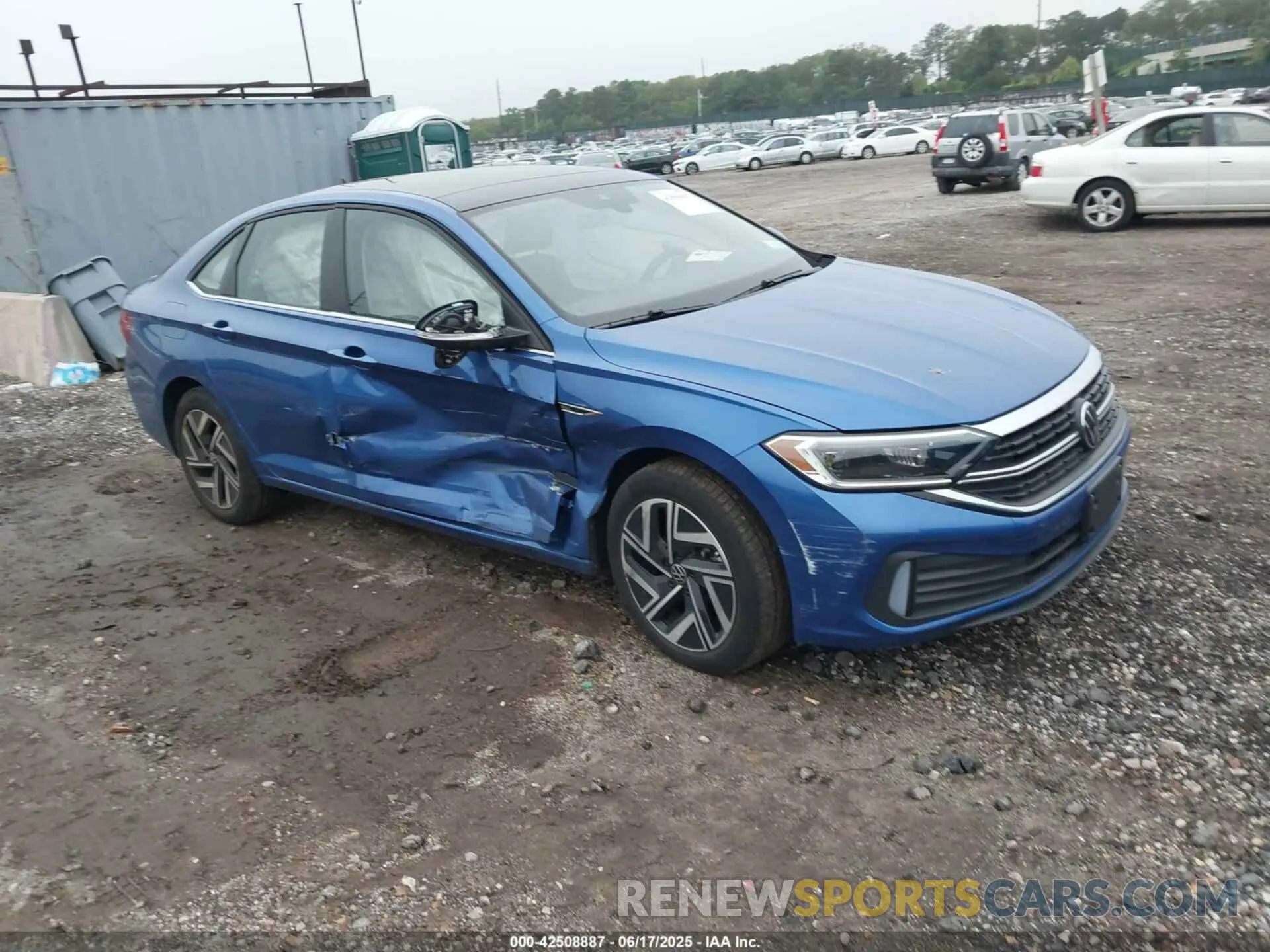 1 Photograph of a damaged car 3VWGM7BU7RM005389 VOLKSWAGEN JETTA 2024