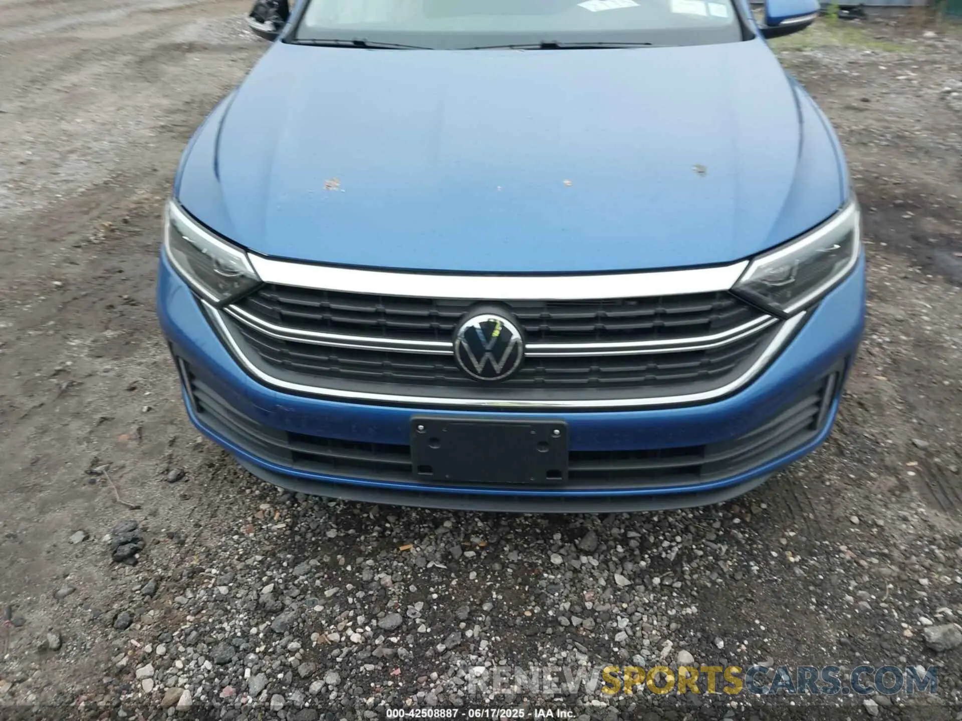 12 Photograph of a damaged car 3VWGM7BU7RM005389 VOLKSWAGEN JETTA 2024