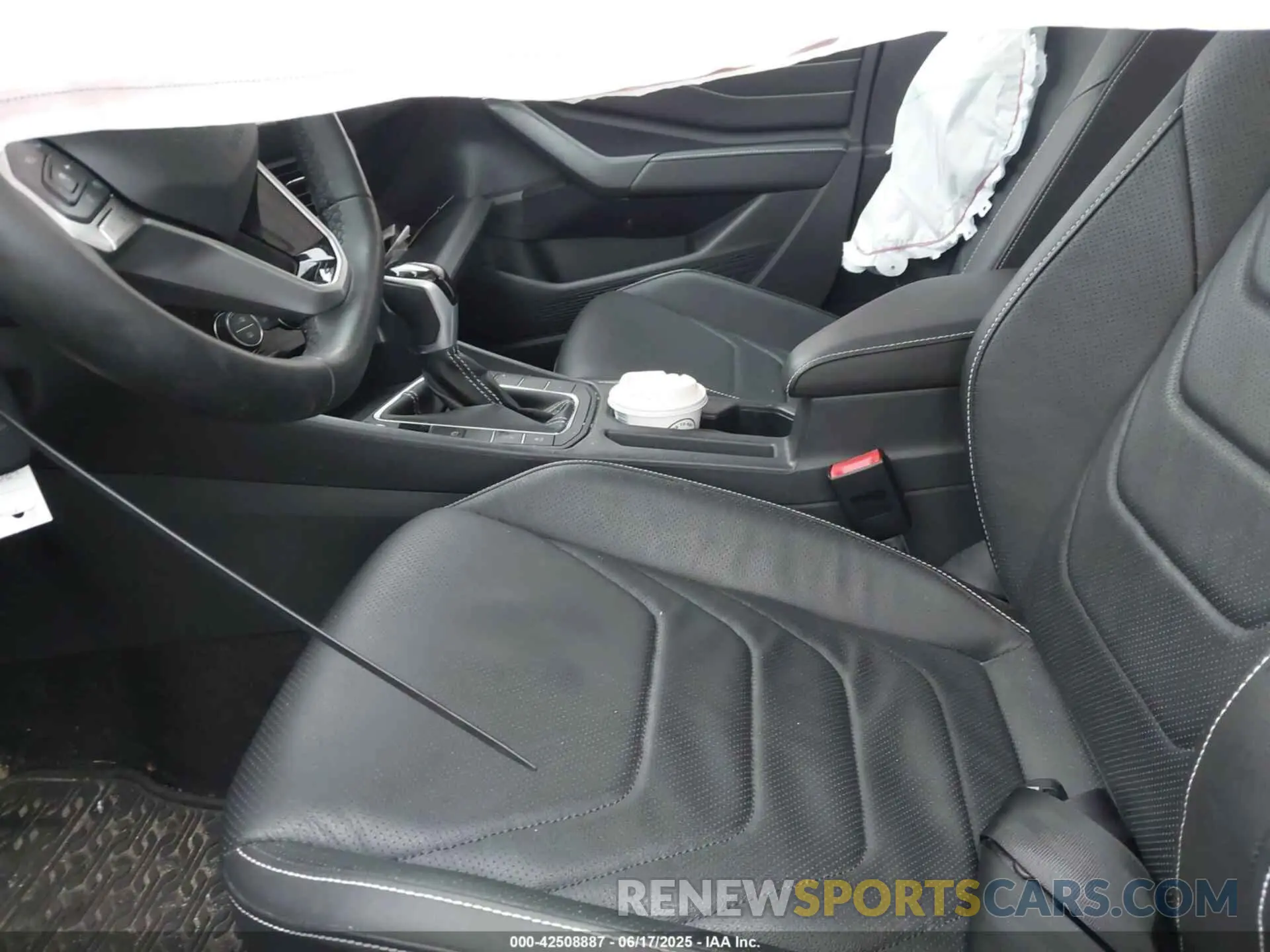 5 Photograph of a damaged car 3VWGM7BU7RM005389 VOLKSWAGEN JETTA 2024