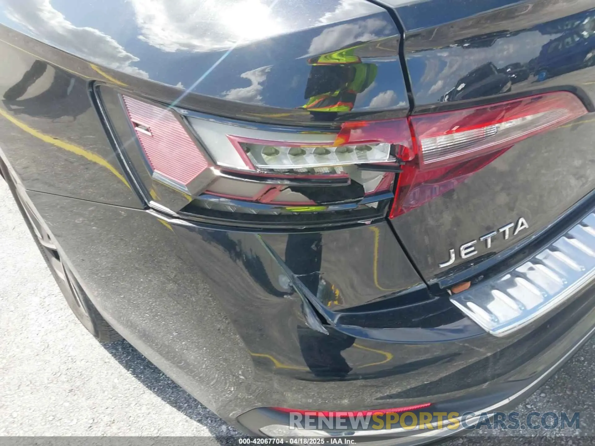 19 Photograph of a damaged car 3VWGM7BU9RM012232 VOLKSWAGEN JETTA 2024