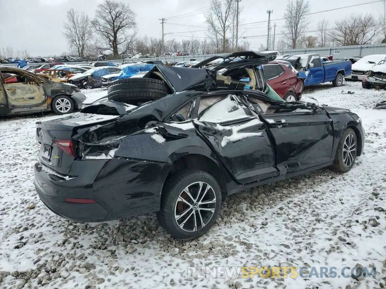 3 Фотография поврежденного автомобиля 3VWSM7BU3RM009787 VOLKSWAGEN JETTA 2024