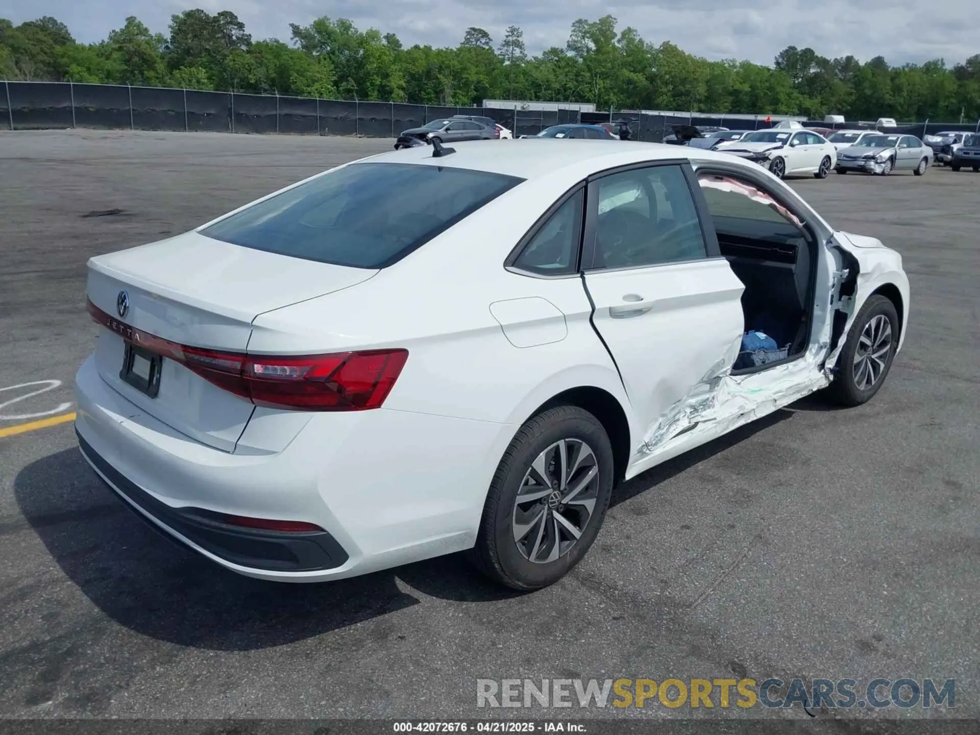 4 Photograph of a damaged car 3VW5X7BU2SM044699 VOLKSWAGEN JETTA 2025