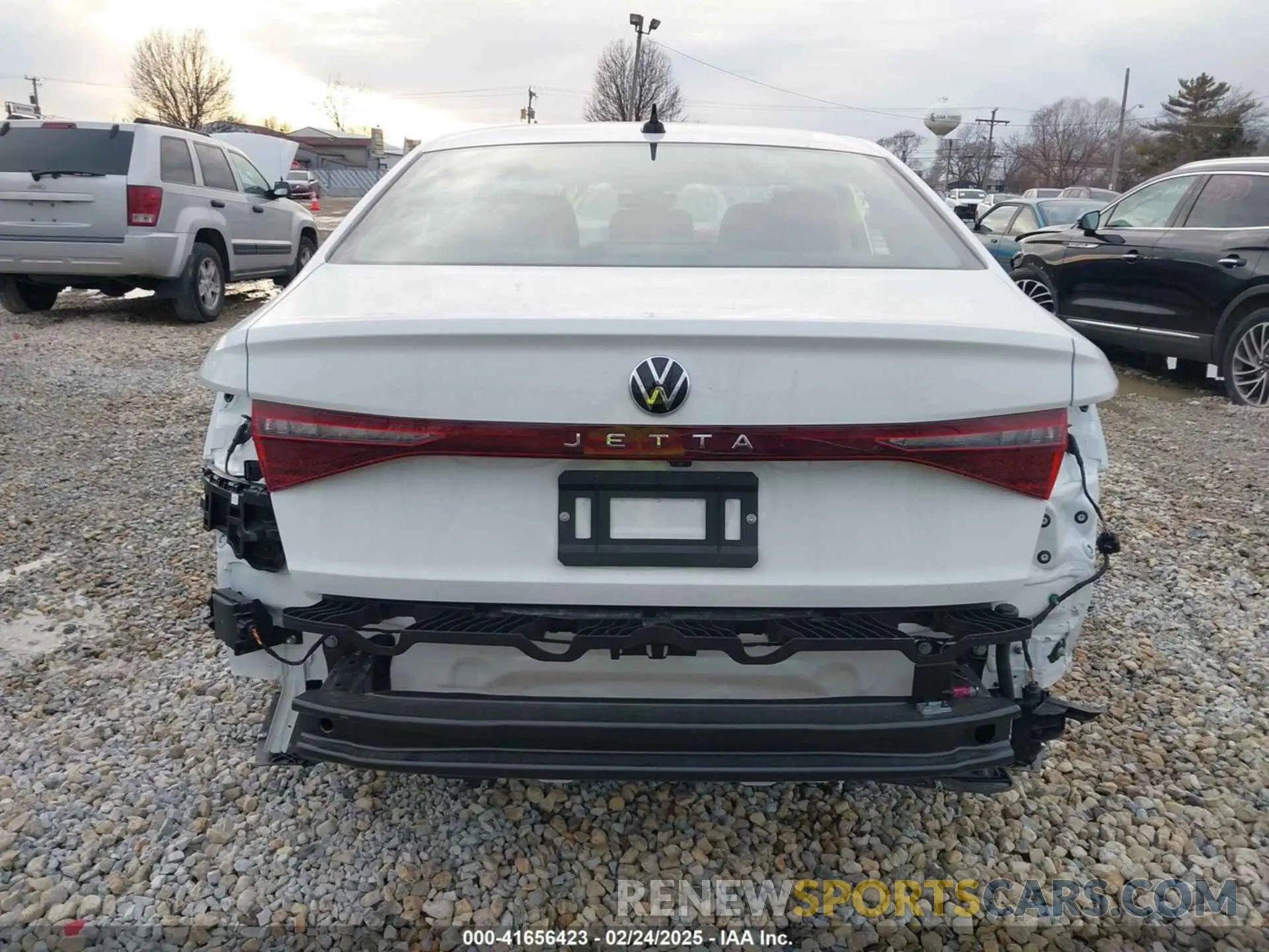17 Photograph of a damaged car 3VW5X7BU2SM045979 VOLKSWAGEN JETTA 2025