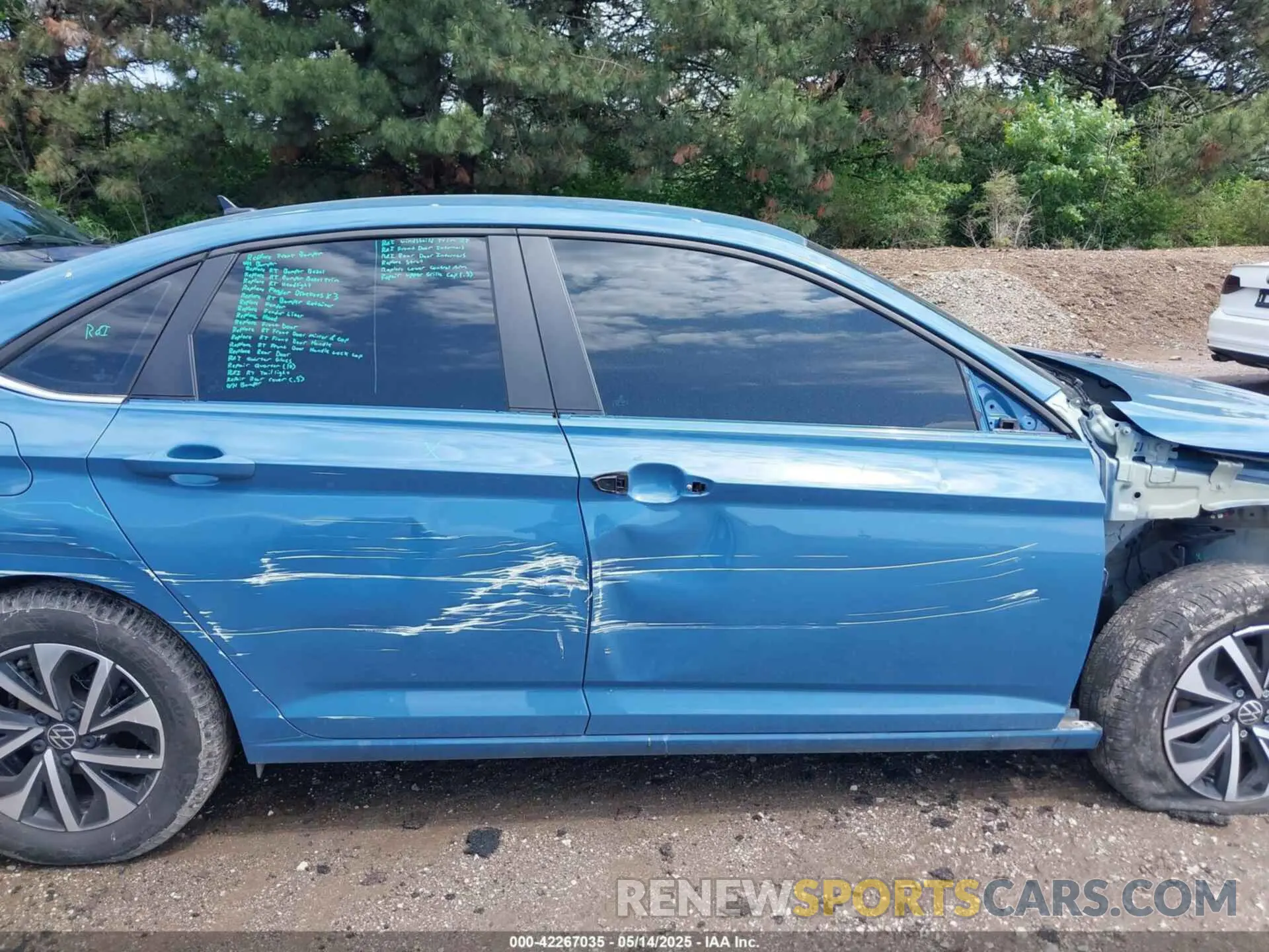 14 Photograph of a damaged car 3VW5X7BU4SM036684 VOLKSWAGEN JETTA 2025