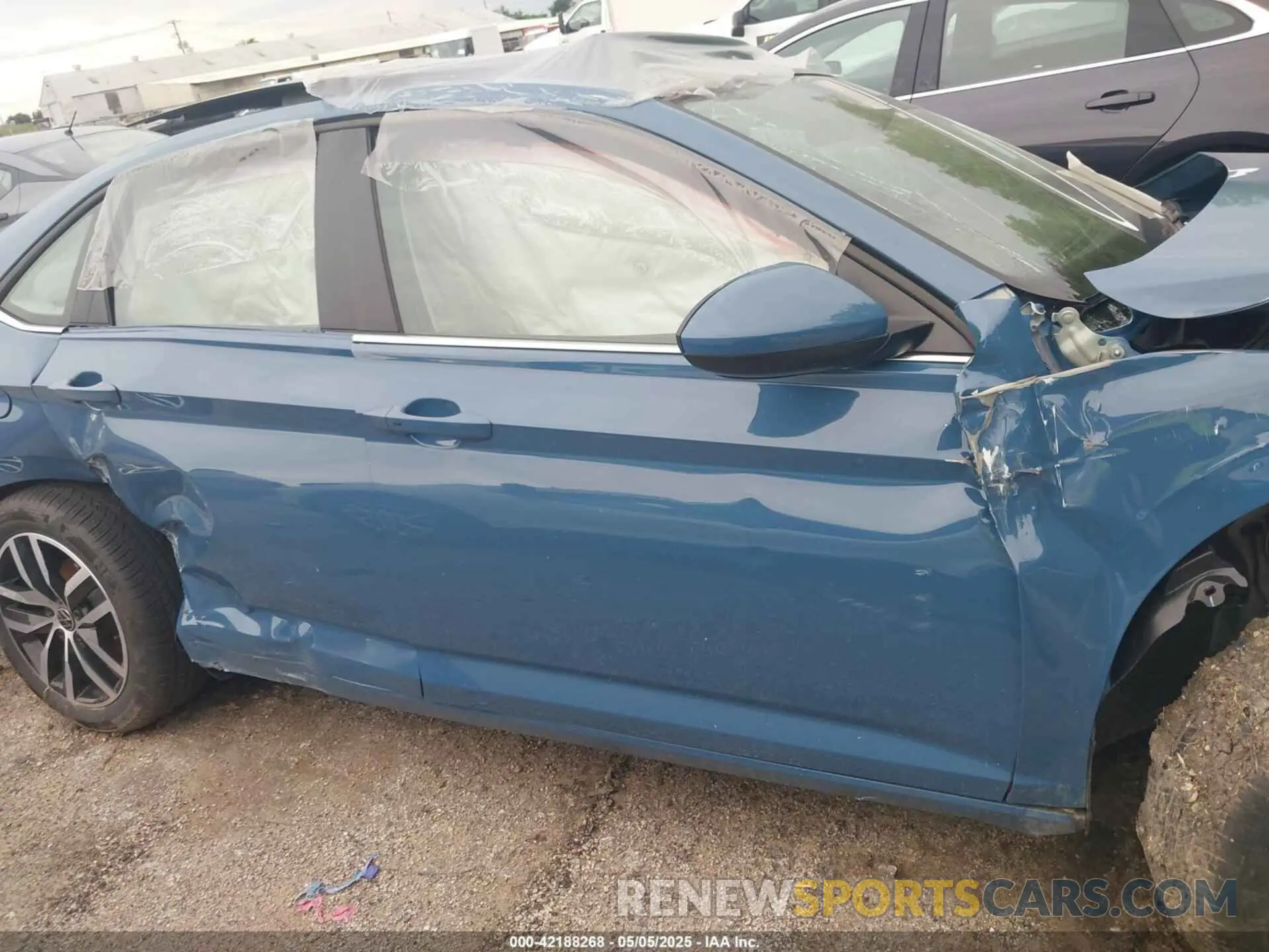 13 Photograph of a damaged car 3VW7X7BU0SM043351 VOLKSWAGEN JETTA 2025