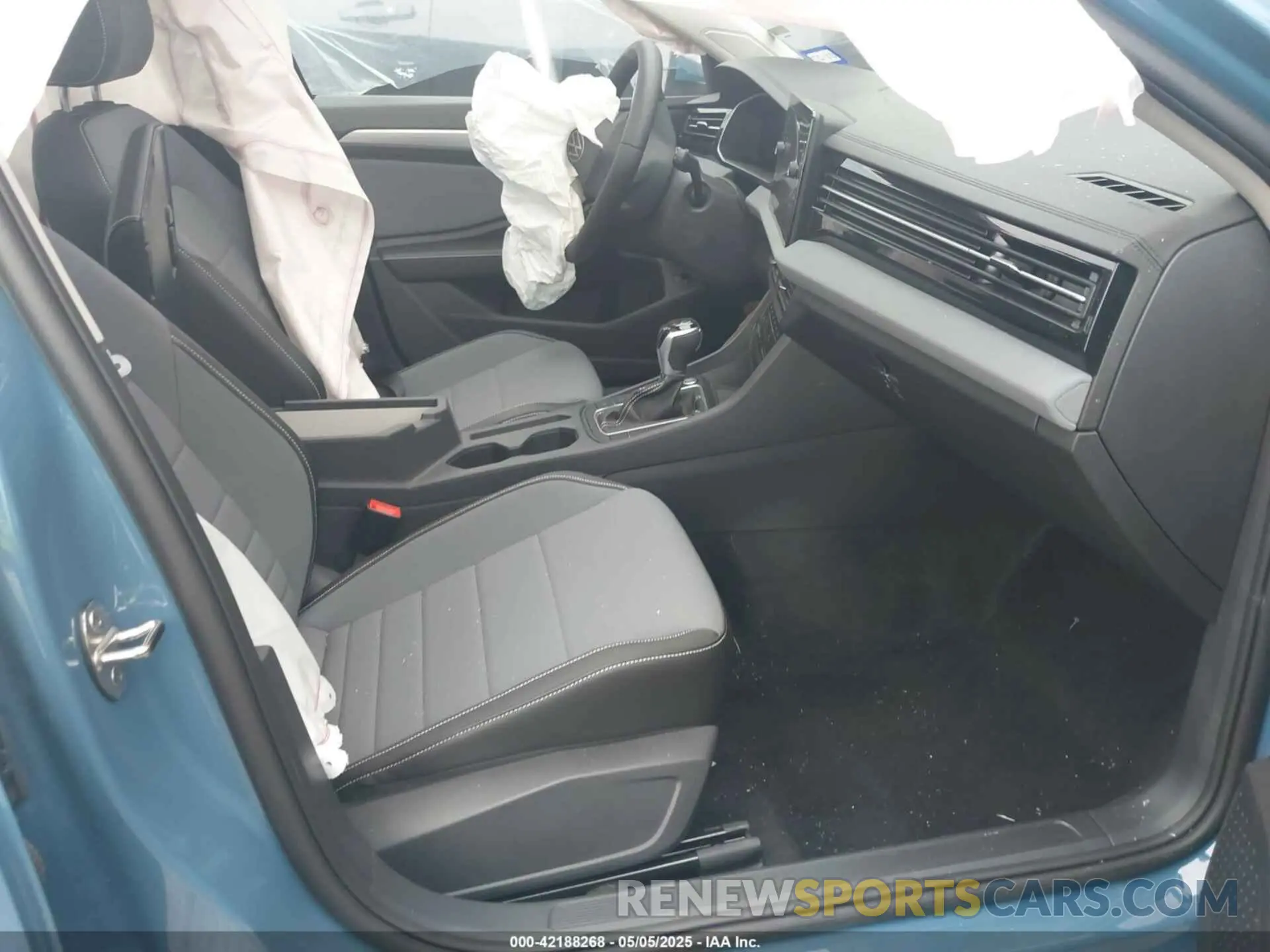 5 Photograph of a damaged car 3VW7X7BU0SM043351 VOLKSWAGEN JETTA 2025