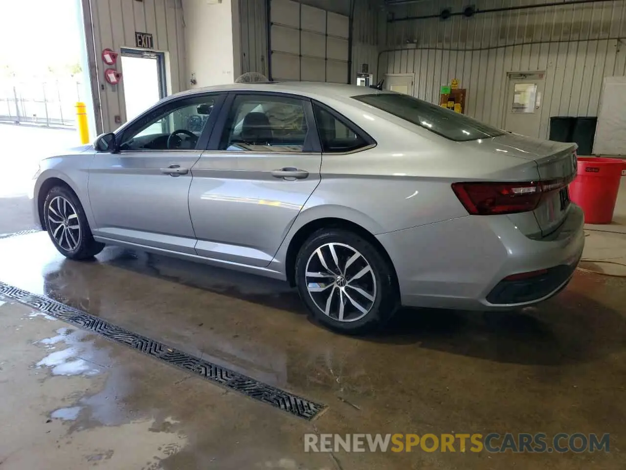 2 Фотография поврежденного автомобиля 3VW7X7BU4SM028688 VOLKSWAGEN JETTA 2025