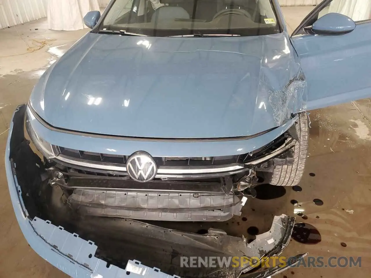 11 Photograph of a damaged car 3VW7X7BU4SM031087 VOLKSWAGEN JETTA 2025