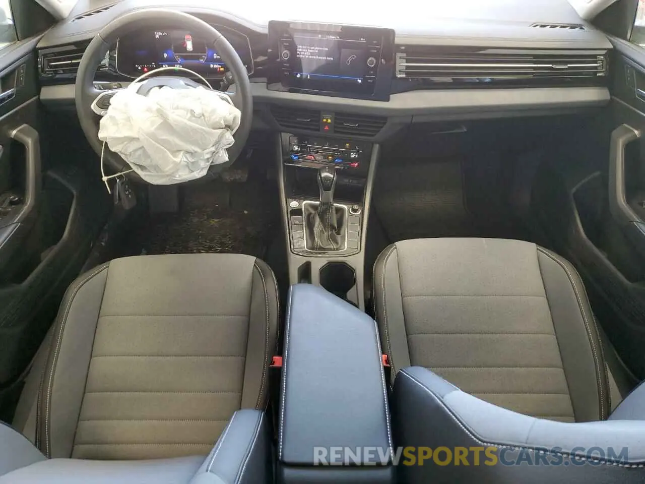 8 Фотография поврежденного автомобиля 3VW7X7BU4SM036306 VOLKSWAGEN JETTA 2025