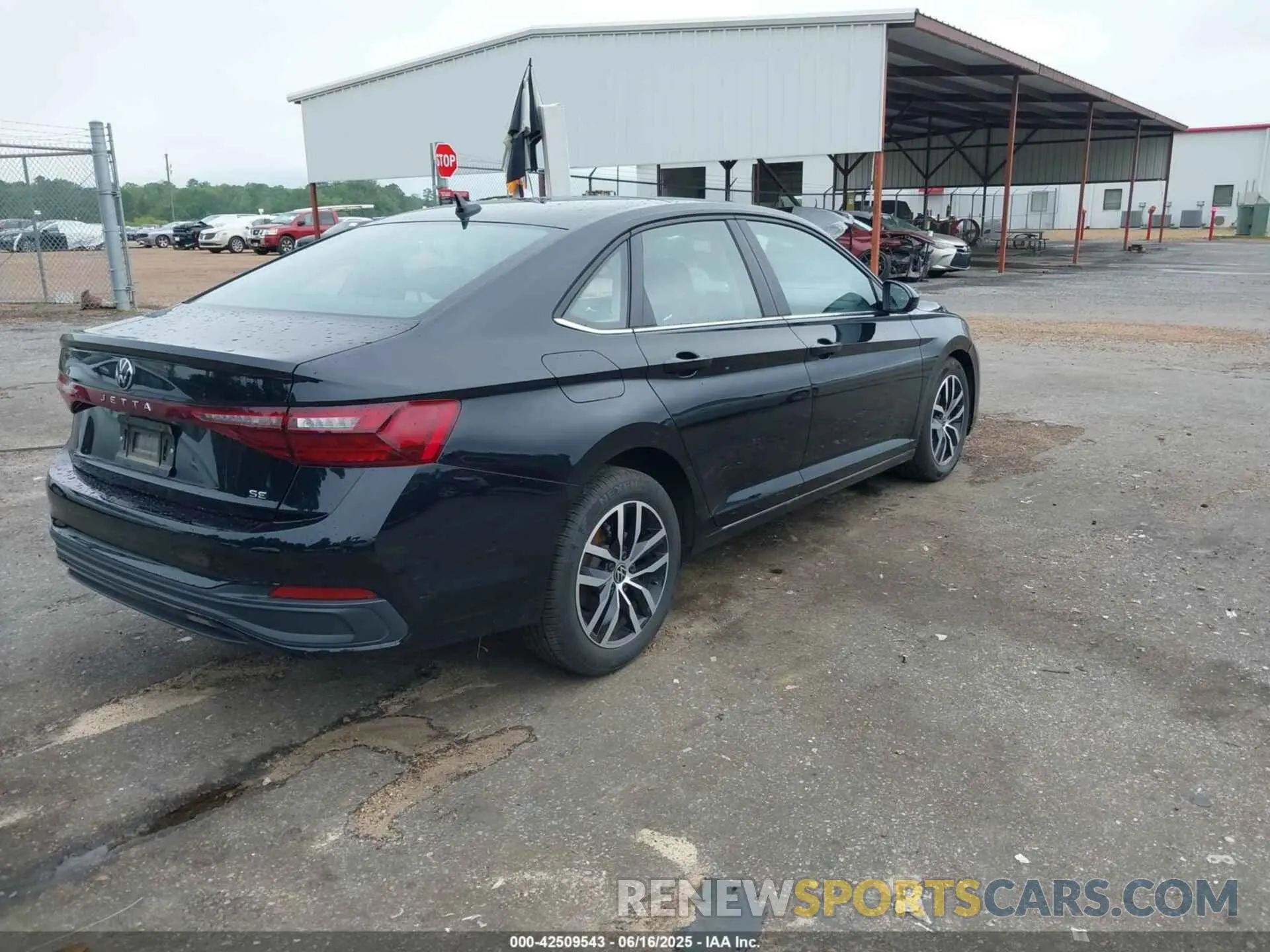 4 Фотография поврежденного автомобиля 3VW7X7BU4SM043286 VOLKSWAGEN JETTA 2025