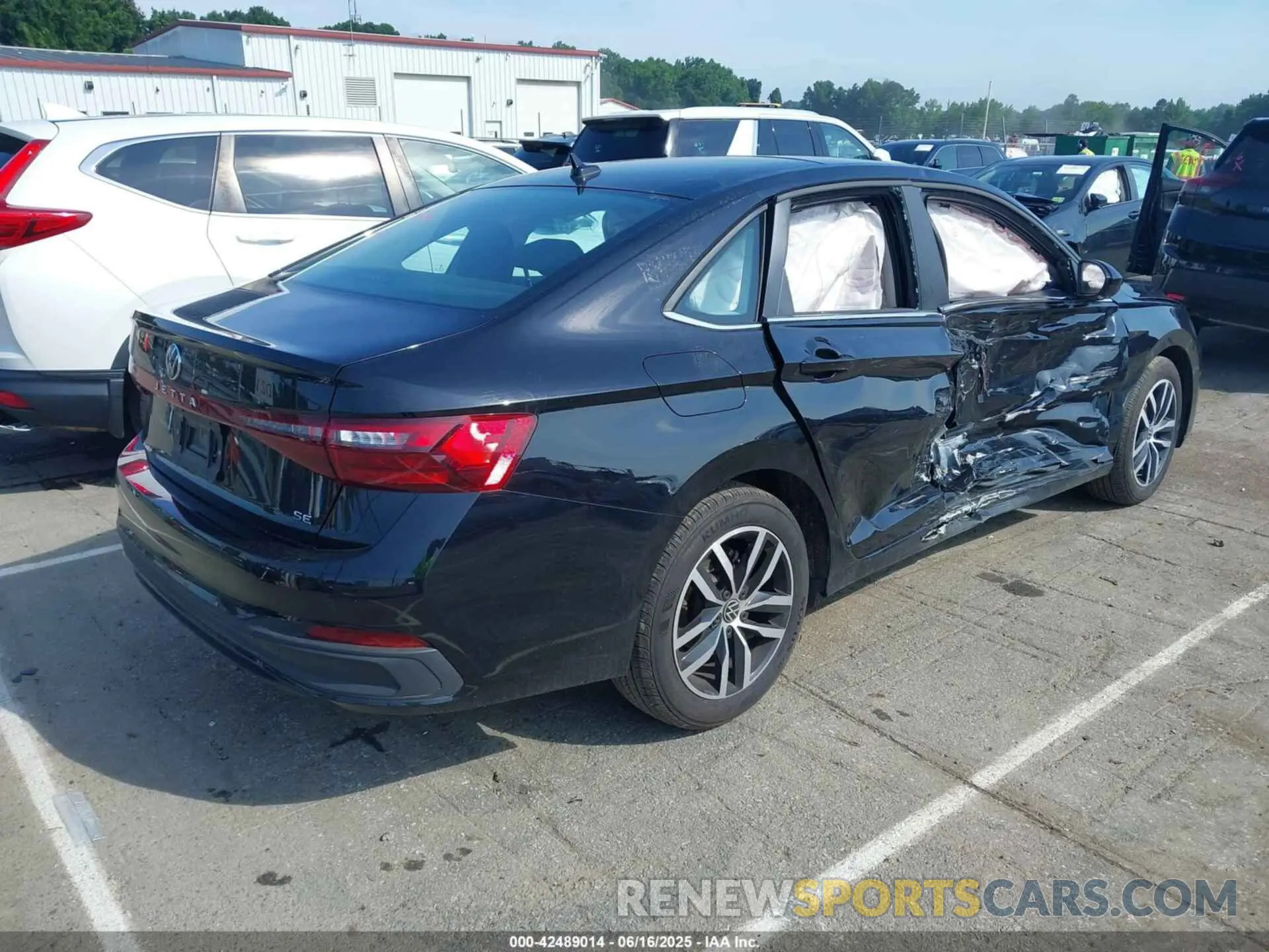 4 Фотография поврежденного автомобиля 3VW7X7BU5SM012063 VOLKSWAGEN JETTA 2025
