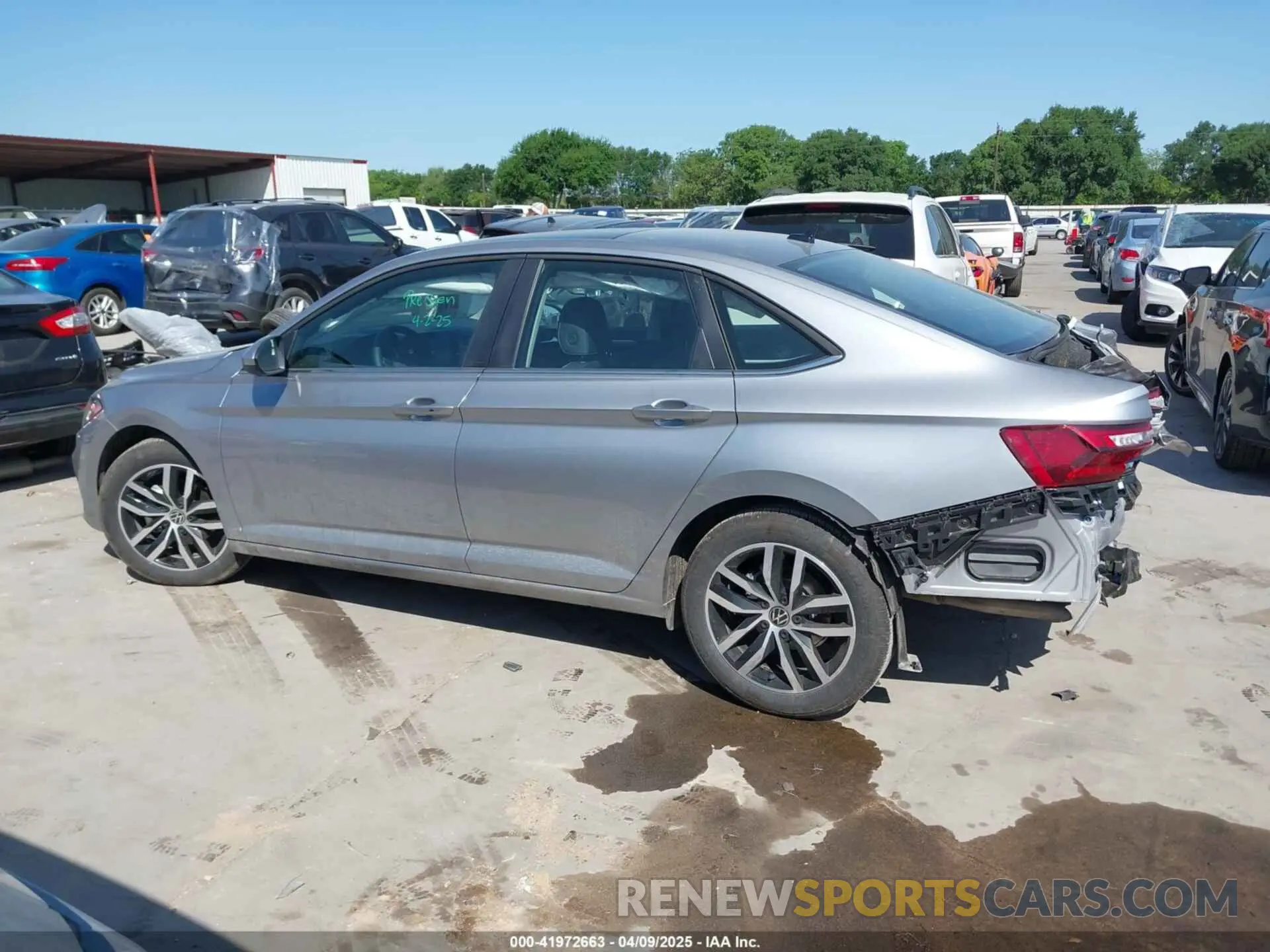 14 Photograph of a damaged car 3VW7X7BU6SM039627 VOLKSWAGEN JETTA 2025