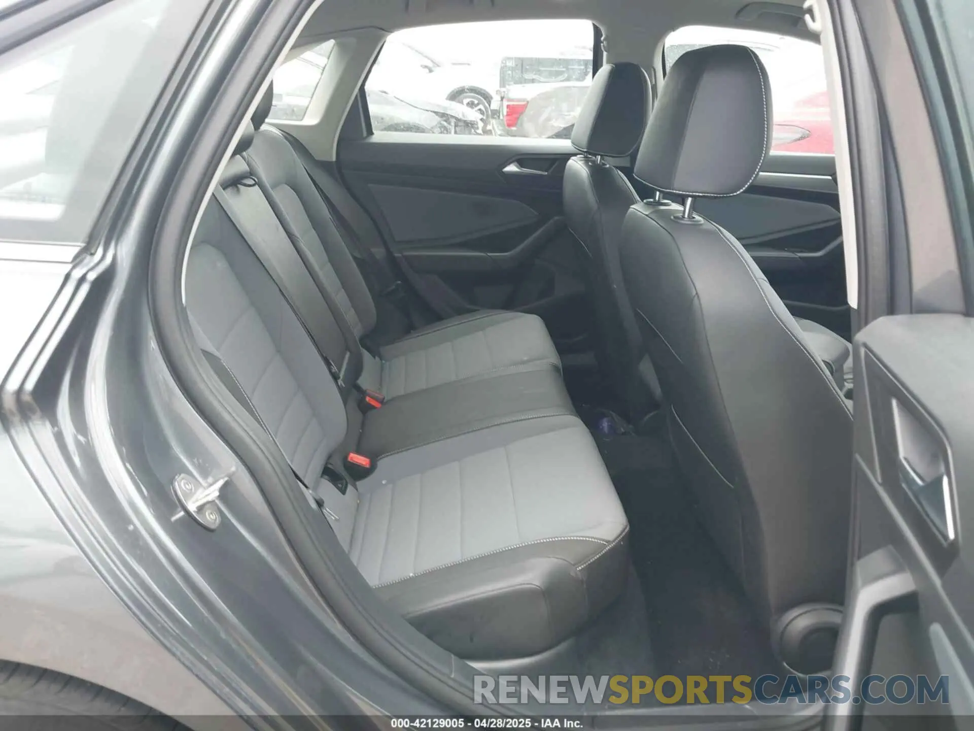 8 Фотография поврежденного автомобиля 3VW7X7BU8SM007617 VOLKSWAGEN JETTA 2025