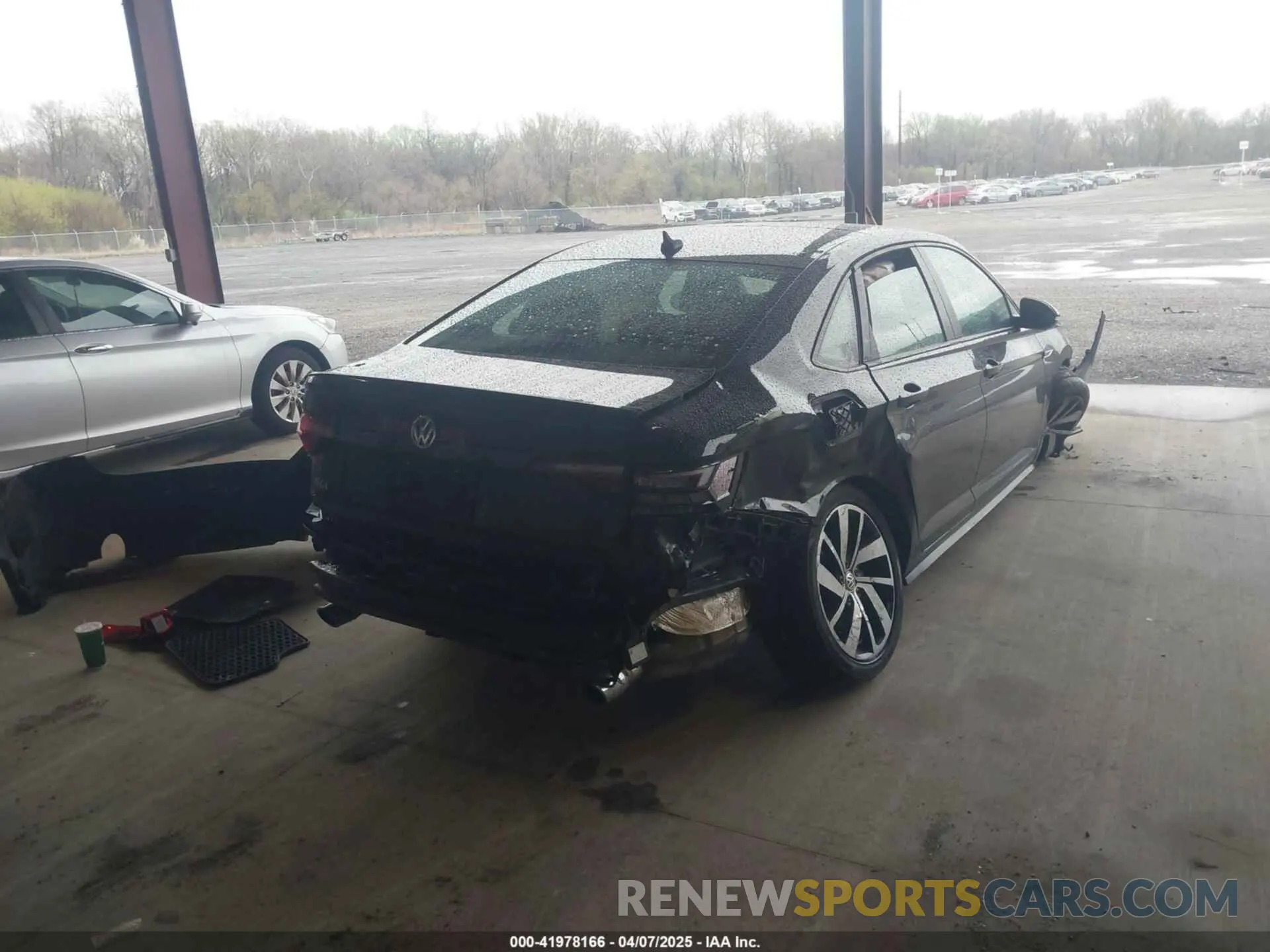 4 Photograph of a damaged car 3VW6T7BU5KM220984 VOLKSWAGEN JETTA GLI 2019