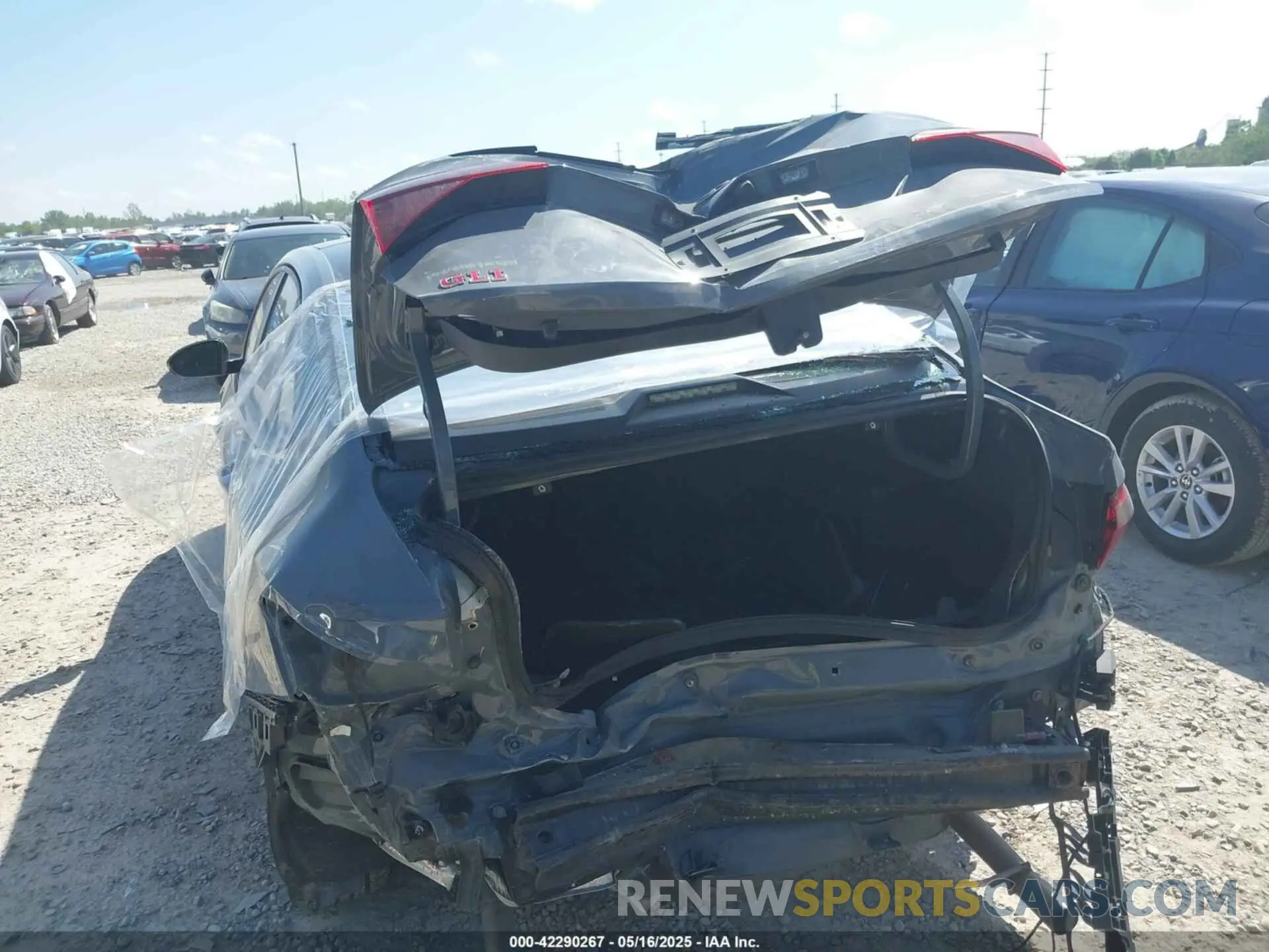 6 Photograph of a damaged car 3VW6T7BU3LM078801 VOLKSWAGEN JETTA GLI 2020