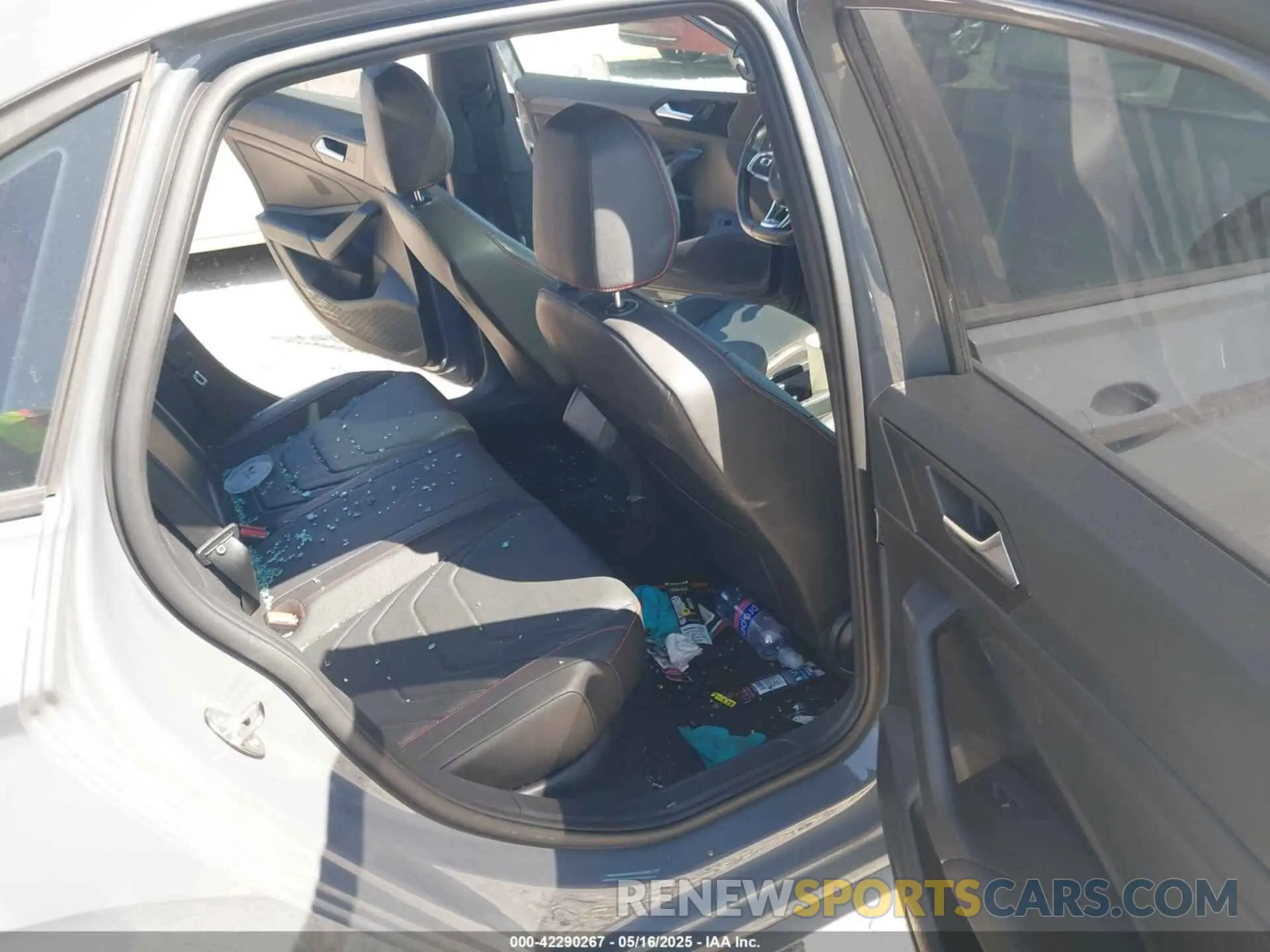 8 Photograph of a damaged car 3VW6T7BU3LM078801 VOLKSWAGEN JETTA GLI 2020