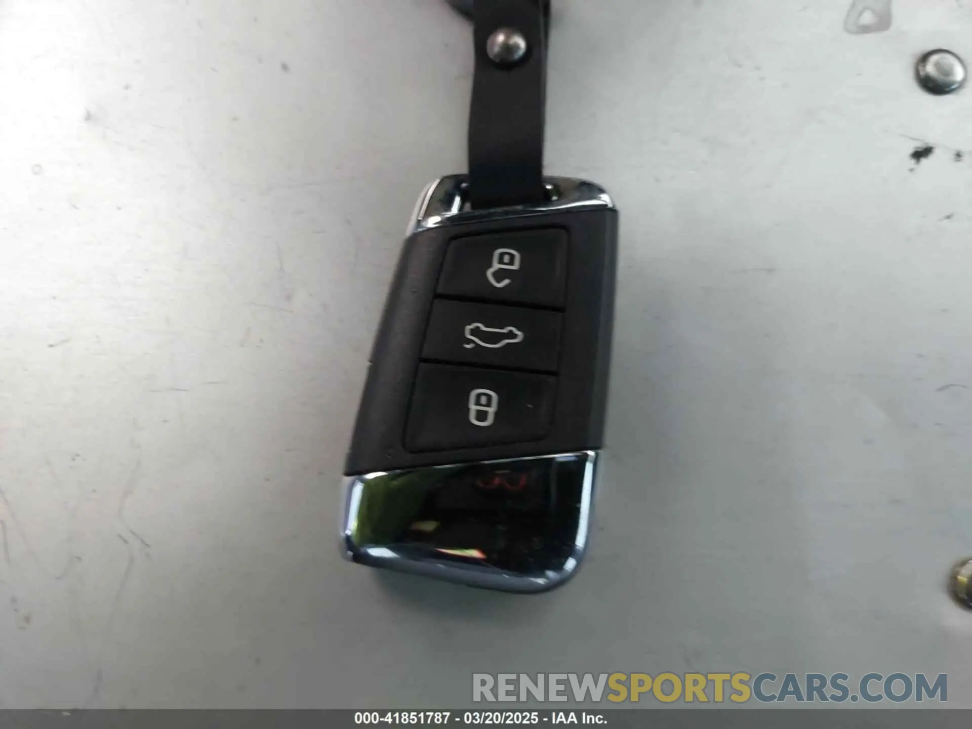 11 Photograph of a damaged car 3VW9T7BU4RM000940 VOLKSWAGEN JETTA GLI 2024