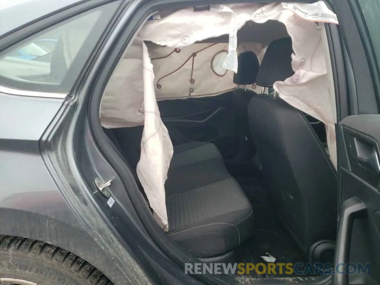 10 Photograph of a damaged car 3VWNM7BU9RM101726 VOLKSWAGEN JETTA TREN 2024