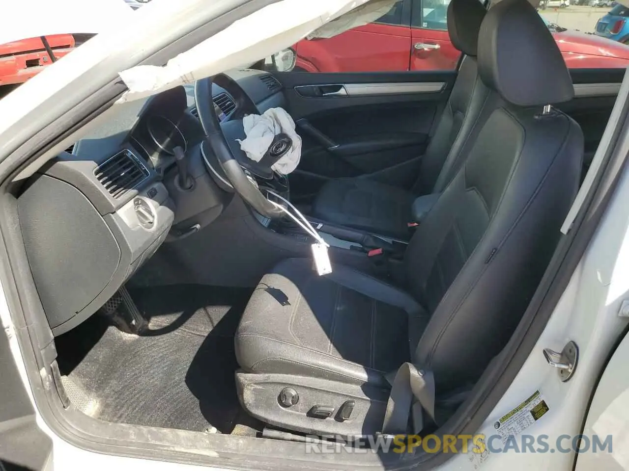 7 Photograph of a damaged car 1VWLA7A30KC006102 VOLKSWAGEN PASSAT 2019
