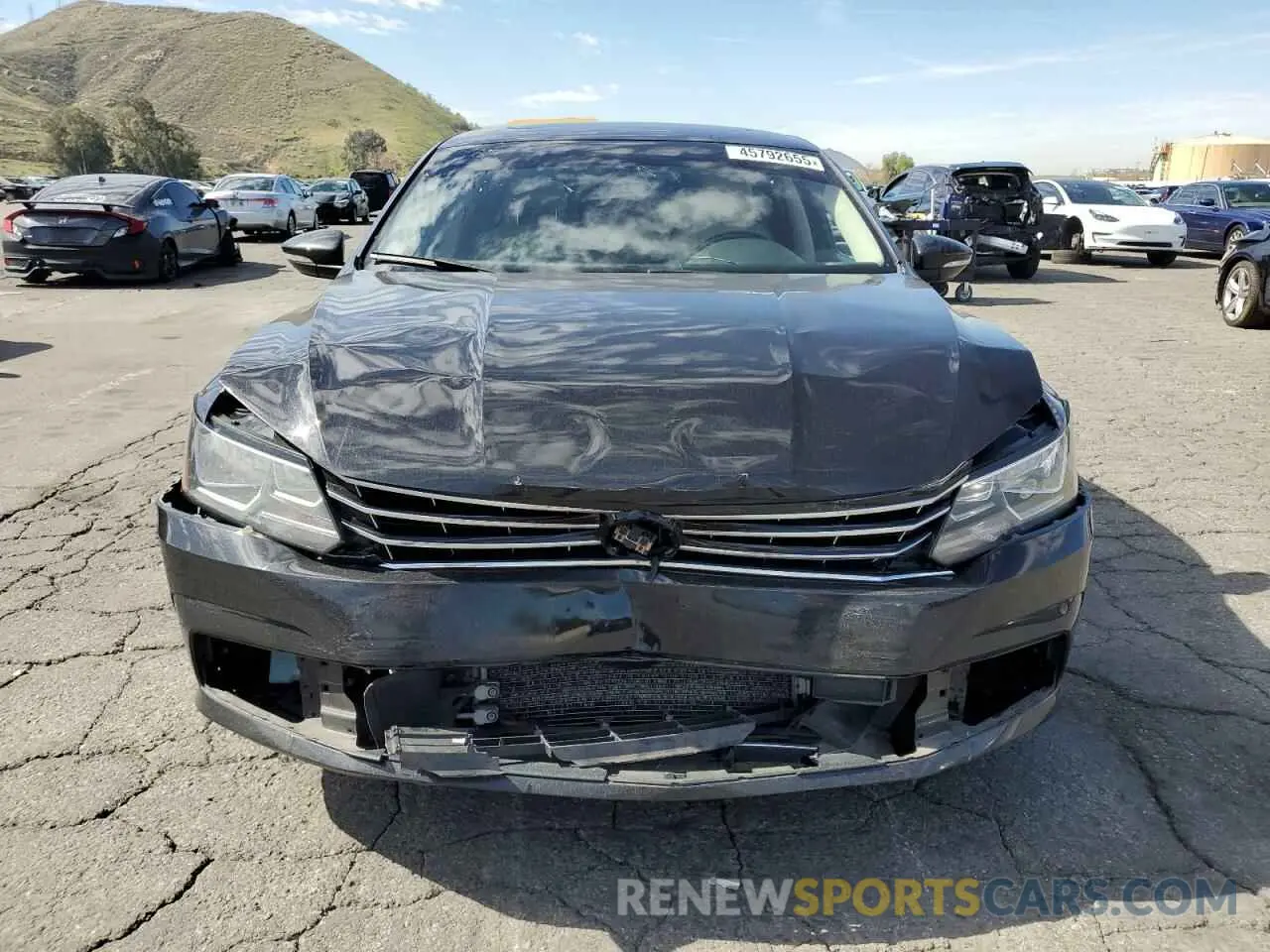 5 Photograph of a damaged car 1VWLA7A33KC009589 VOLKSWAGEN PASSAT 2019