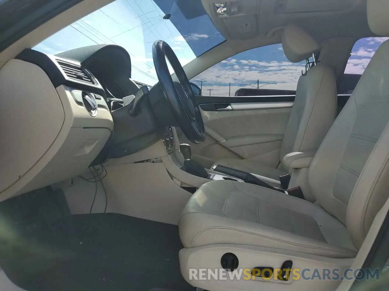 7 Photograph of a damaged car 1VWLA7A33KC009589 VOLKSWAGEN PASSAT 2019