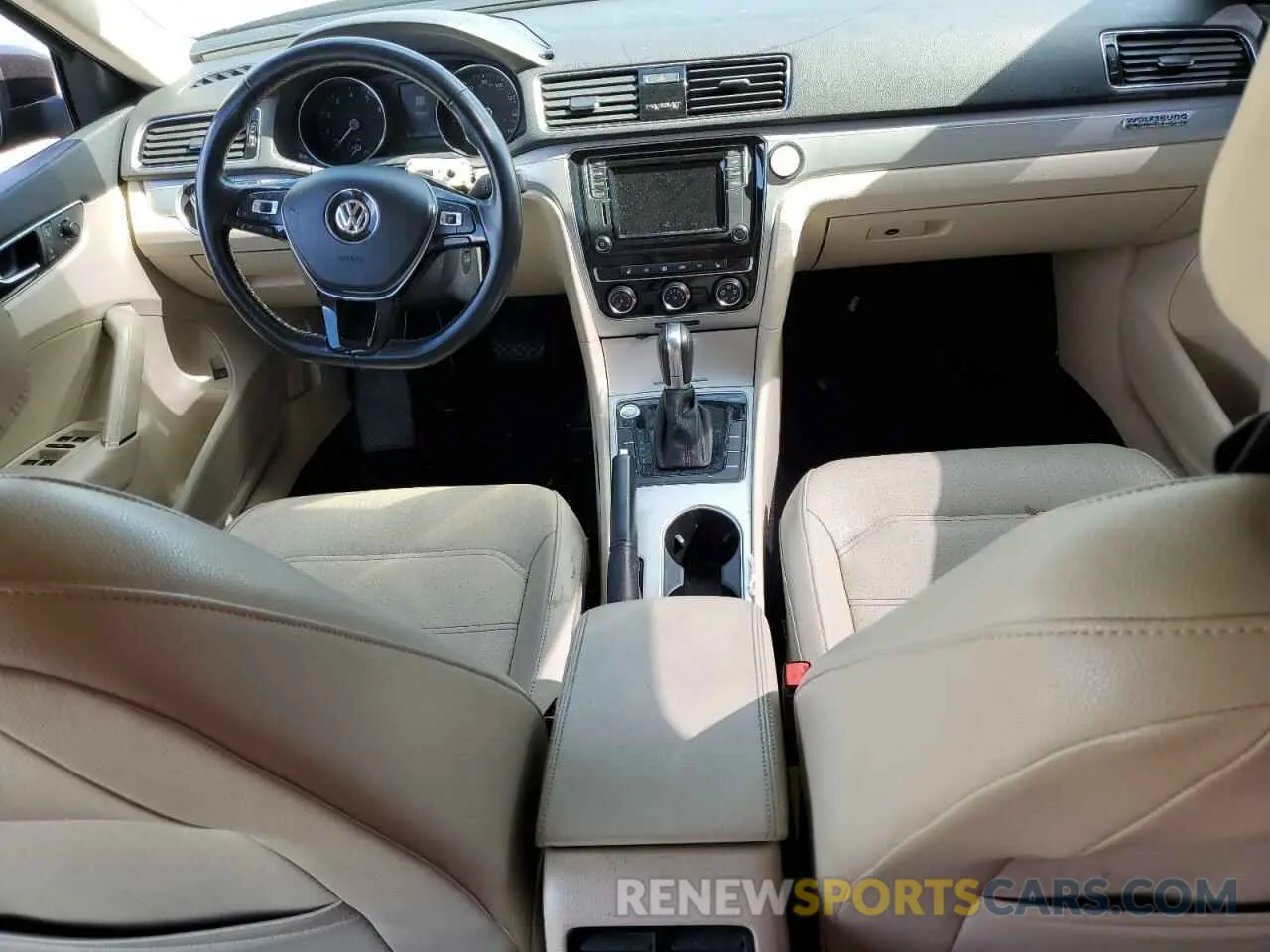 8 Photograph of a damaged car 1VWLA7A33KC009589 VOLKSWAGEN PASSAT 2019