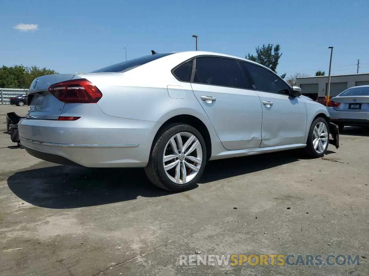 3 Фотография поврежденного автомобиля 1VWLA7A35KC007178 VOLKSWAGEN PASSAT 2019