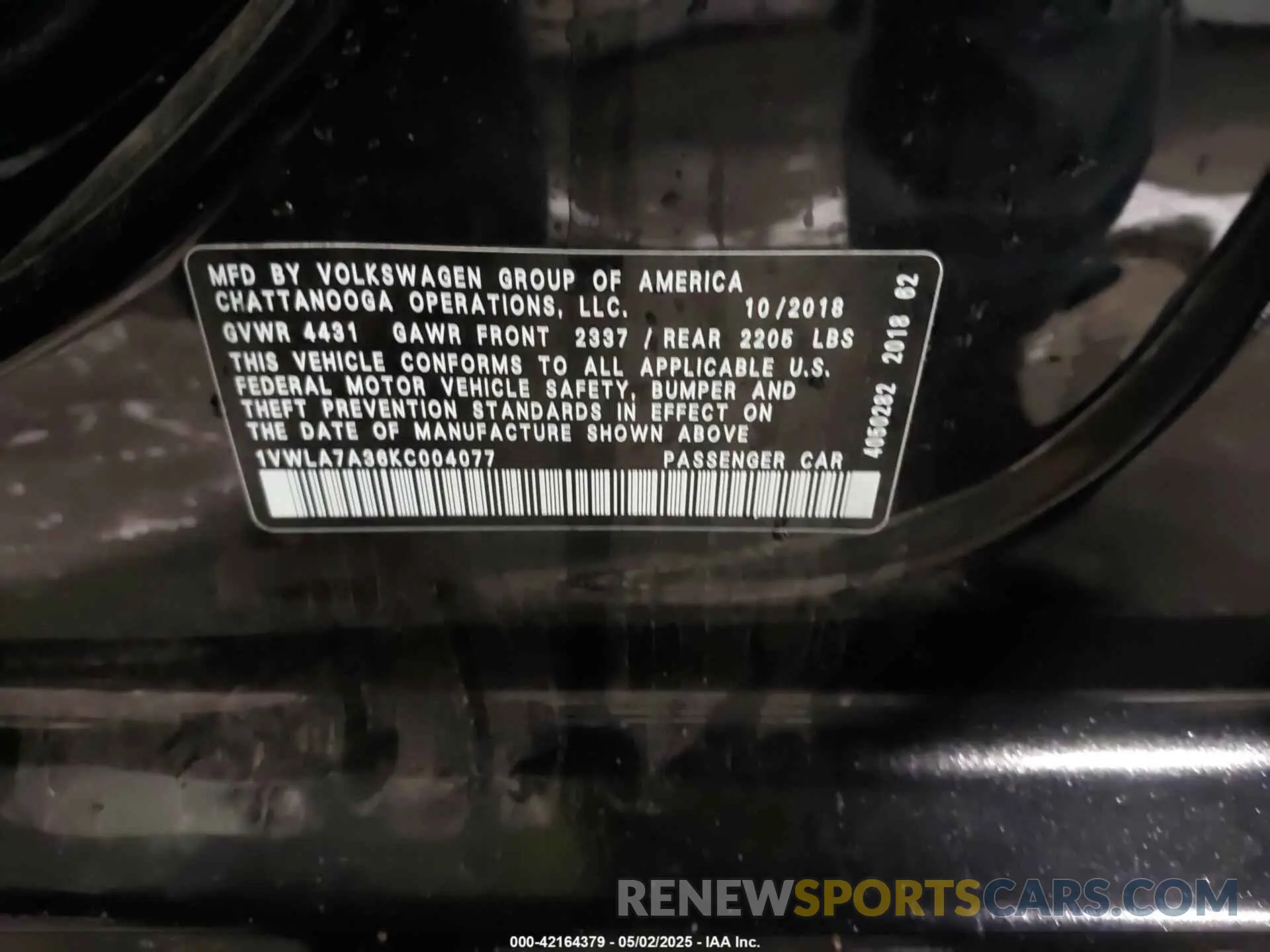 9 Photograph of a damaged car 1VWLA7A36KC004077 VOLKSWAGEN PASSAT 2019