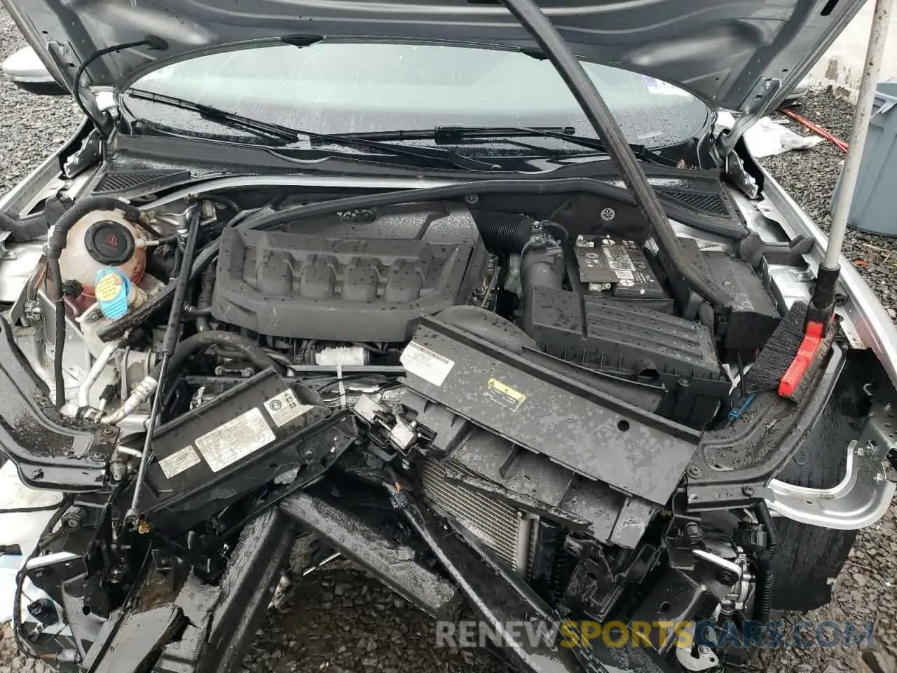 11 Photograph of a damaged car 1VWLA7A36KC005195 VOLKSWAGEN PASSAT 2019