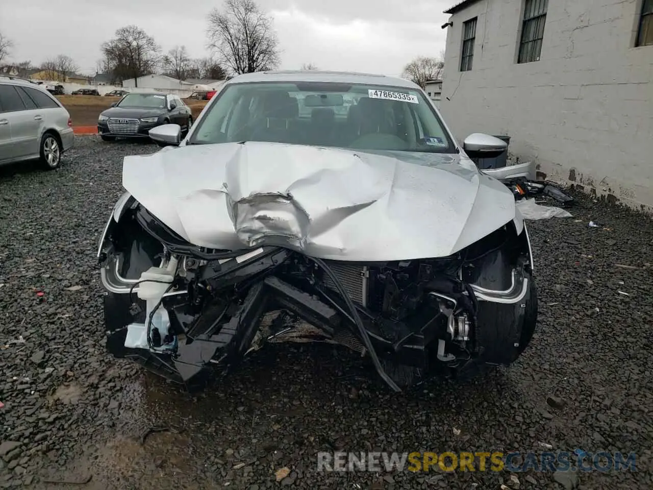 5 Photograph of a damaged car 1VWLA7A36KC005195 VOLKSWAGEN PASSAT 2019