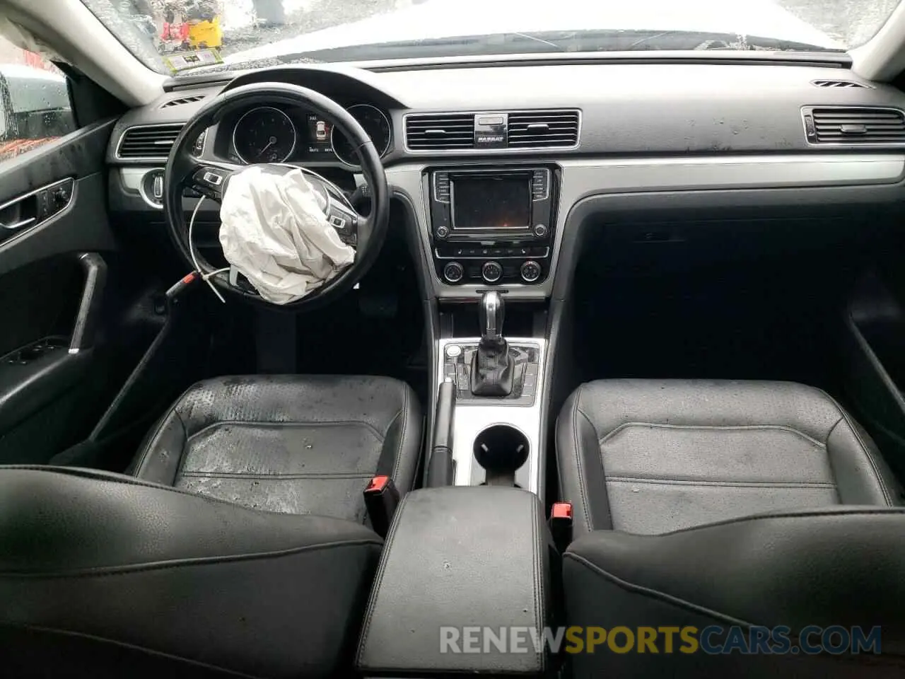 8 Photograph of a damaged car 1VWLA7A36KC005195 VOLKSWAGEN PASSAT 2019