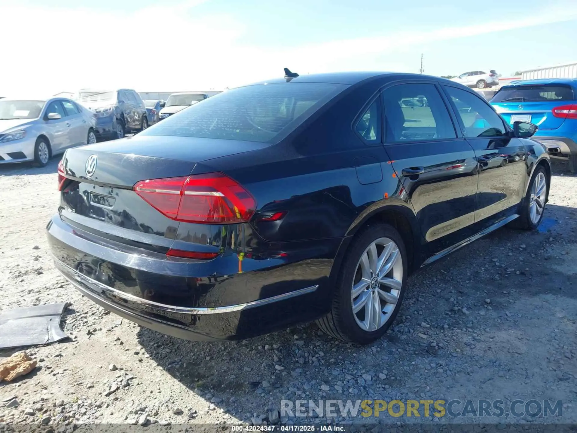 4 Photograph of a damaged car 1VWLA7A36KC013779 VOLKSWAGEN PASSAT 2019