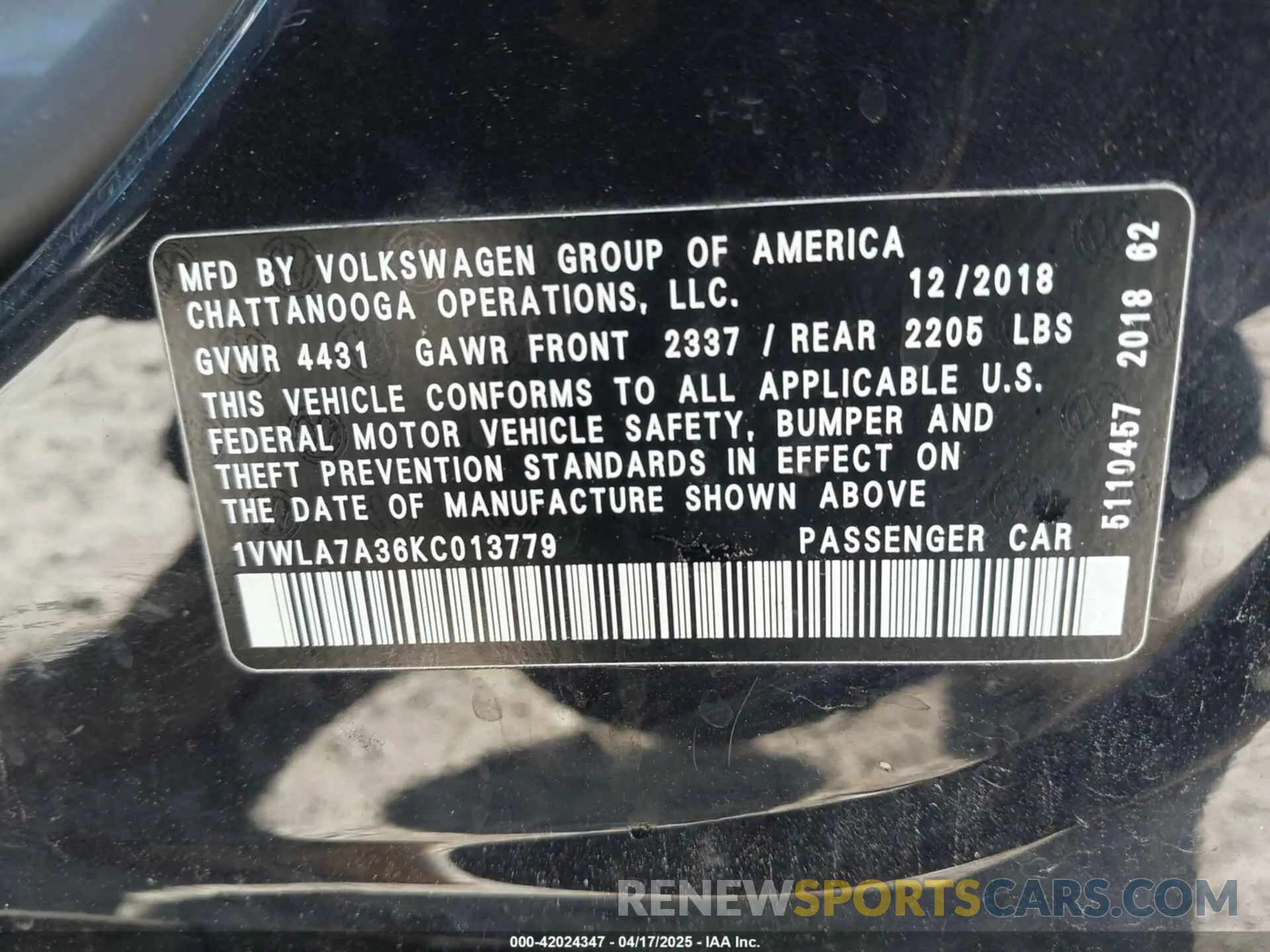 9 Photograph of a damaged car 1VWLA7A36KC013779 VOLKSWAGEN PASSAT 2019