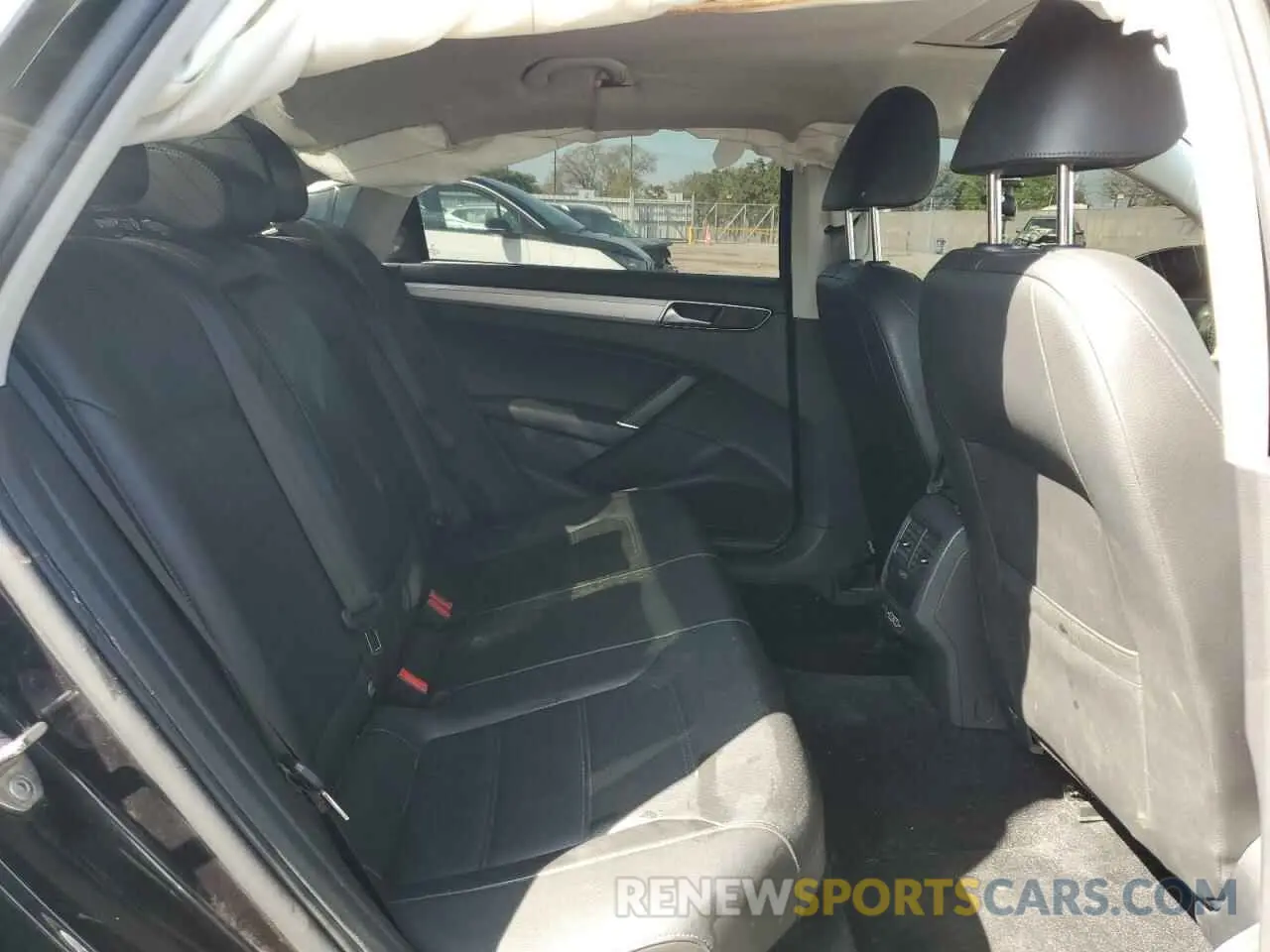 10 Фотография поврежденного автомобиля 1VWLA7A39KC003537 VOLKSWAGEN PASSAT 2019