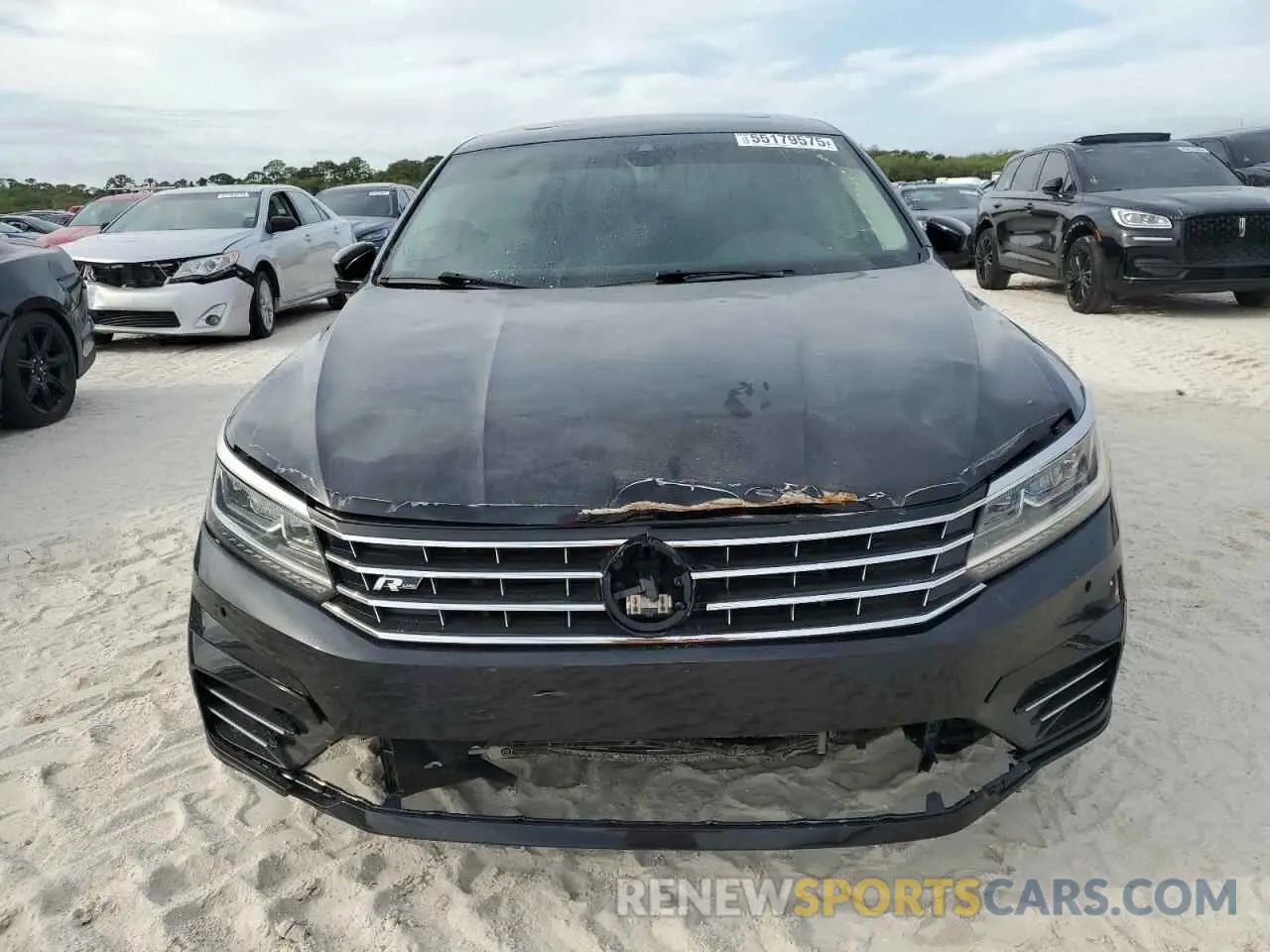 5 Photograph of a damaged car 1VWMA7A31KC001737 VOLKSWAGEN PASSAT 2019