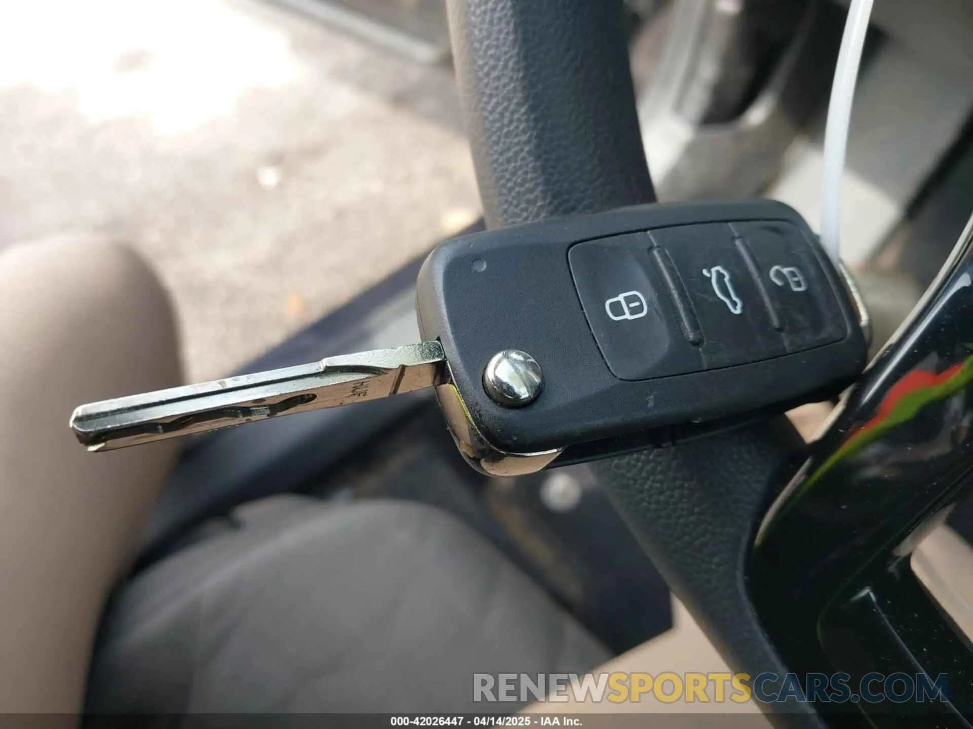 11 Фотография поврежденного автомобиля 1VWAA7A30LC023328 VOLKSWAGEN PASSAT 2020