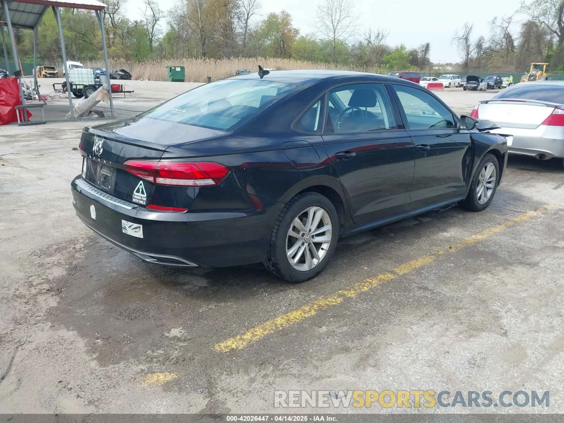 4 Фотография поврежденного автомобиля 1VWAA7A30LC023328 VOLKSWAGEN PASSAT 2020
