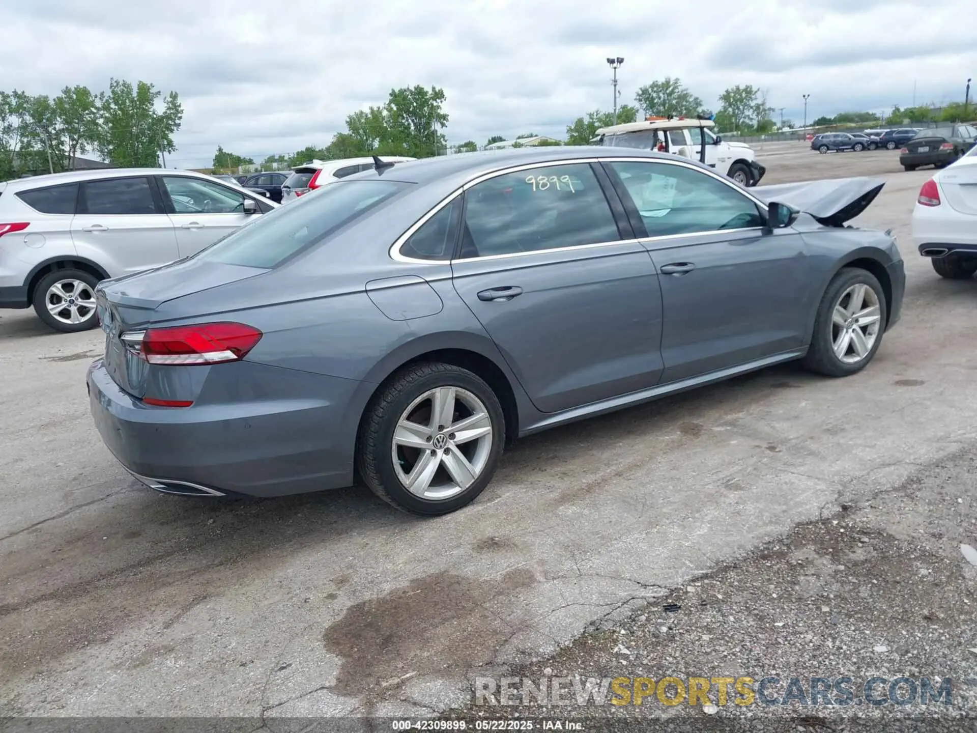 4 Фотография поврежденного автомобиля 1VWCA7A31LC016770 VOLKSWAGEN PASSAT 2020