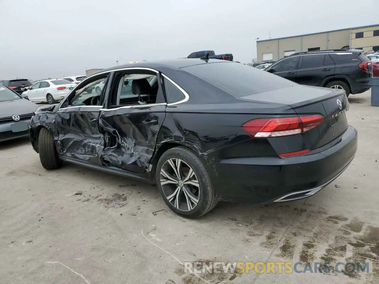 2 Фотография поврежденного автомобиля 1VWCA7A3XLC023281 VOLKSWAGEN PASSAT 2020