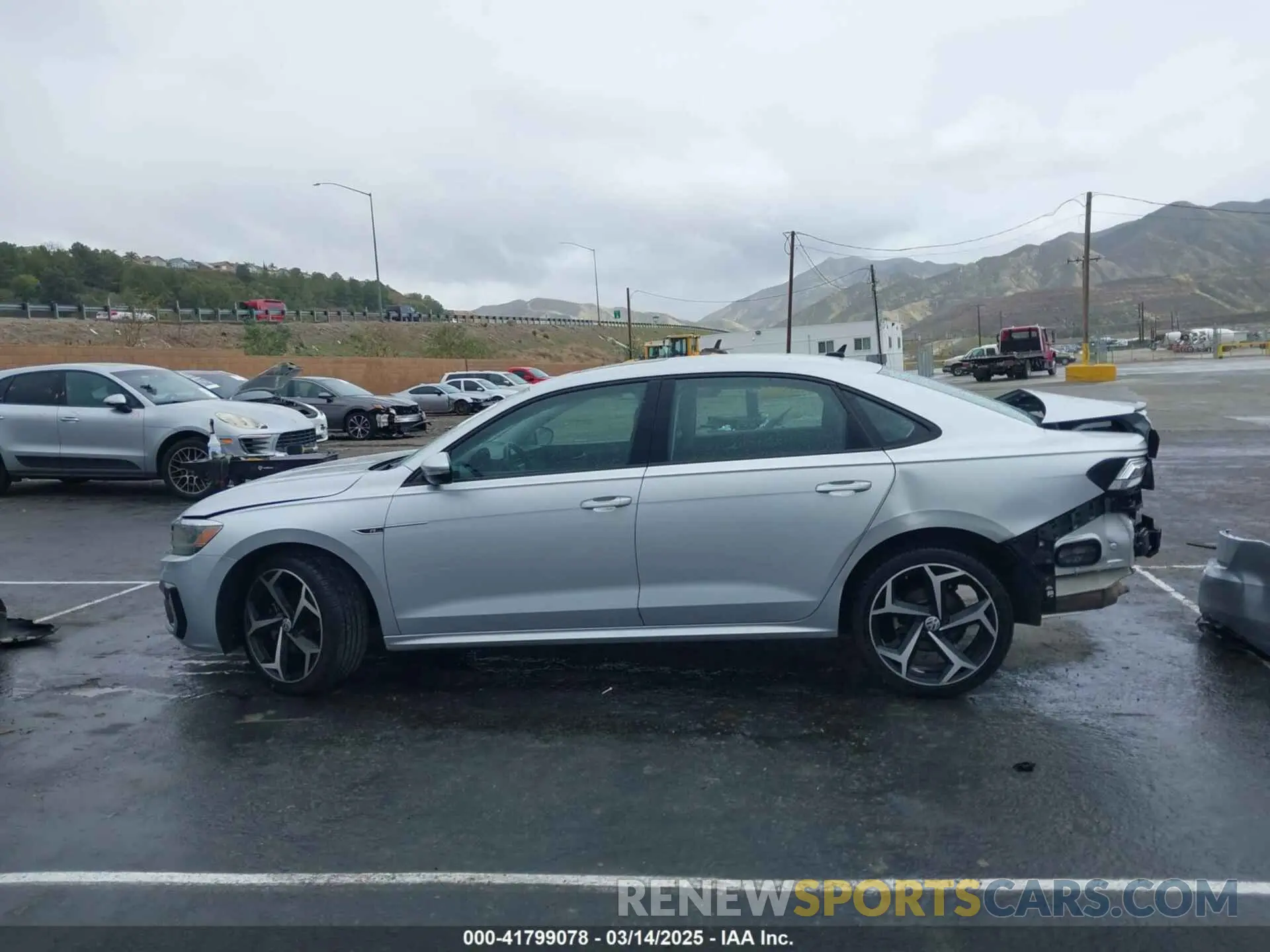 14 Фотография поврежденного автомобиля 1VWMA7A31LC014540 VOLKSWAGEN PASSAT 2020
