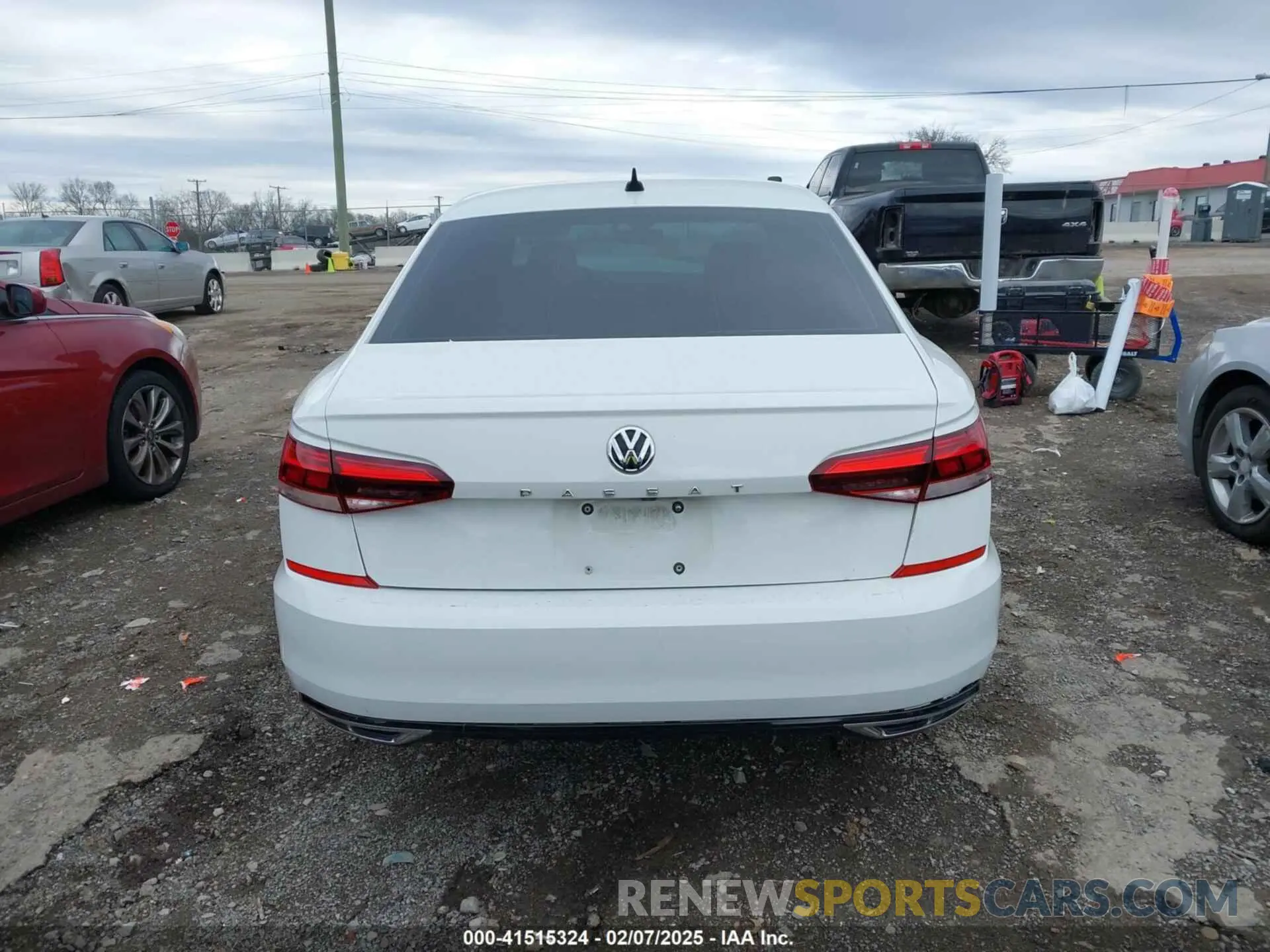 16 Photograph of a damaged car 1VWMA7A35LC024598 VOLKSWAGEN PASSAT 2020