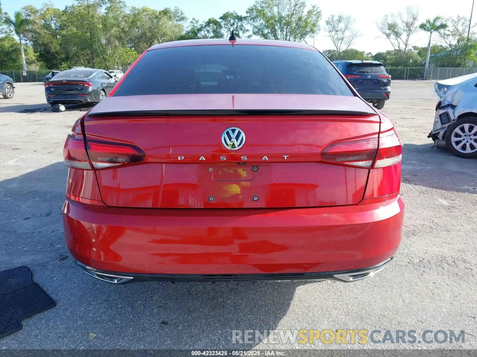 16 Фотография поврежденного автомобиля 1VWMA7A36LC020561 VOLKSWAGEN PASSAT 2020