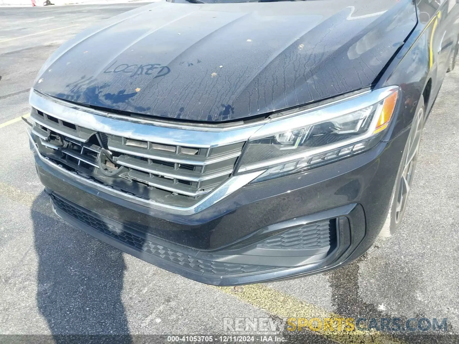 18 Photograph of a damaged car 1VWMA7A37LC020875 VOLKSWAGEN PASSAT 2020