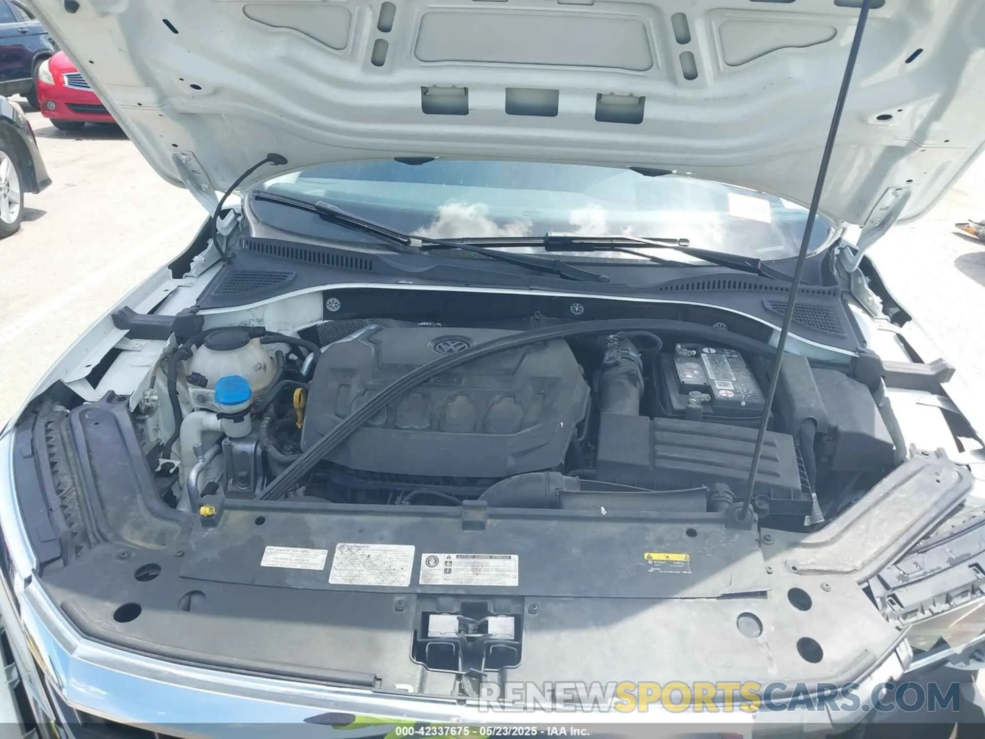 10 Photograph of a damaged car 1VWMA7A3XLC013709 VOLKSWAGEN PASSAT 2020