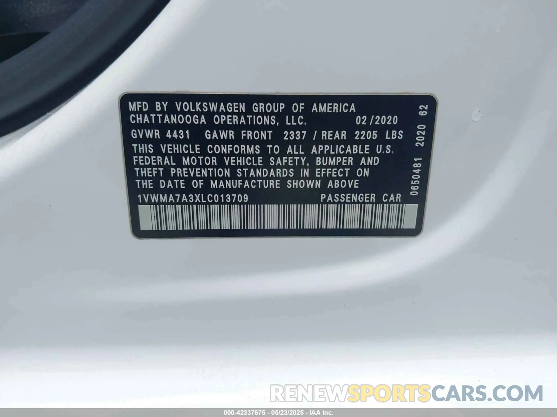 9 Photograph of a damaged car 1VWMA7A3XLC013709 VOLKSWAGEN PASSAT 2020